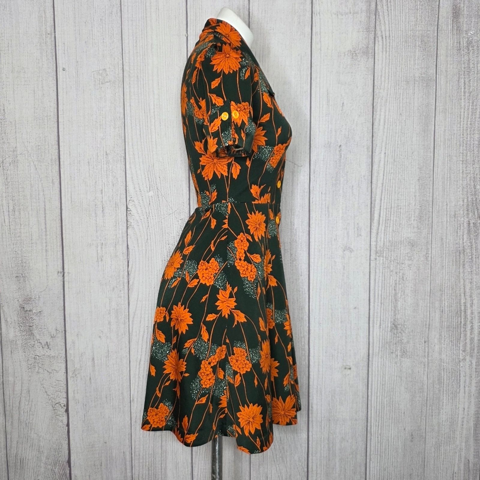 Vintage VTG 70s Dark Green & Orange Floral Button Front Dress Size S / US 4 / IT 40 - 3 Thumbnail