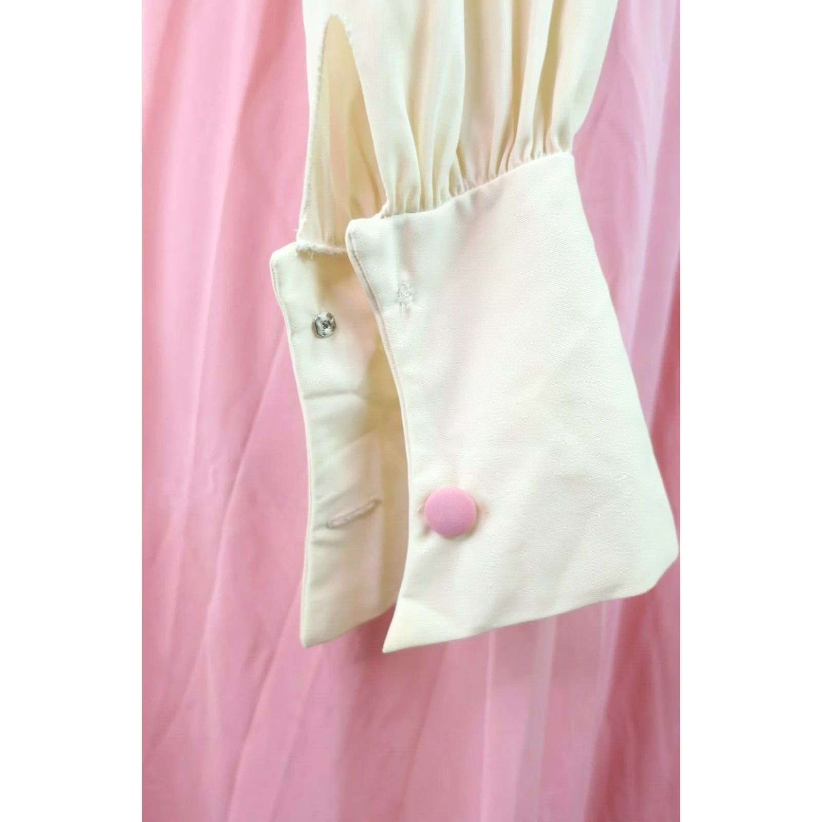 Vintage Vanity Fair Robe Mod Tie Waist Nylon VTG 60s Pink S Womens Pop GoGo Dress Robes Size S / US 4 / IT 40 - 6 Thumbnail
