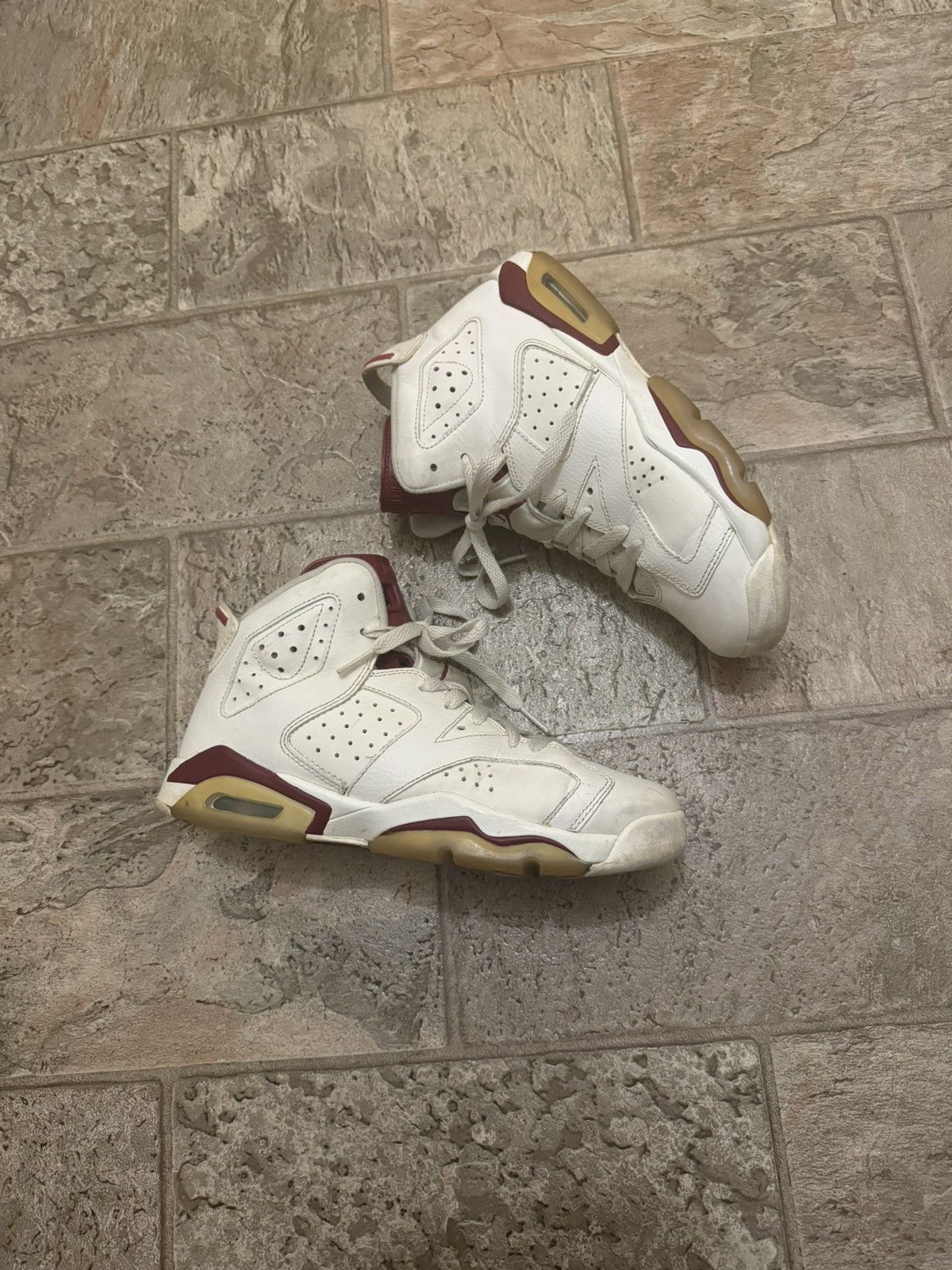 Jordan Brand 2015 Air Jordan 6 Maroon Size US 6 / EU 39 - 1 Thumbnail