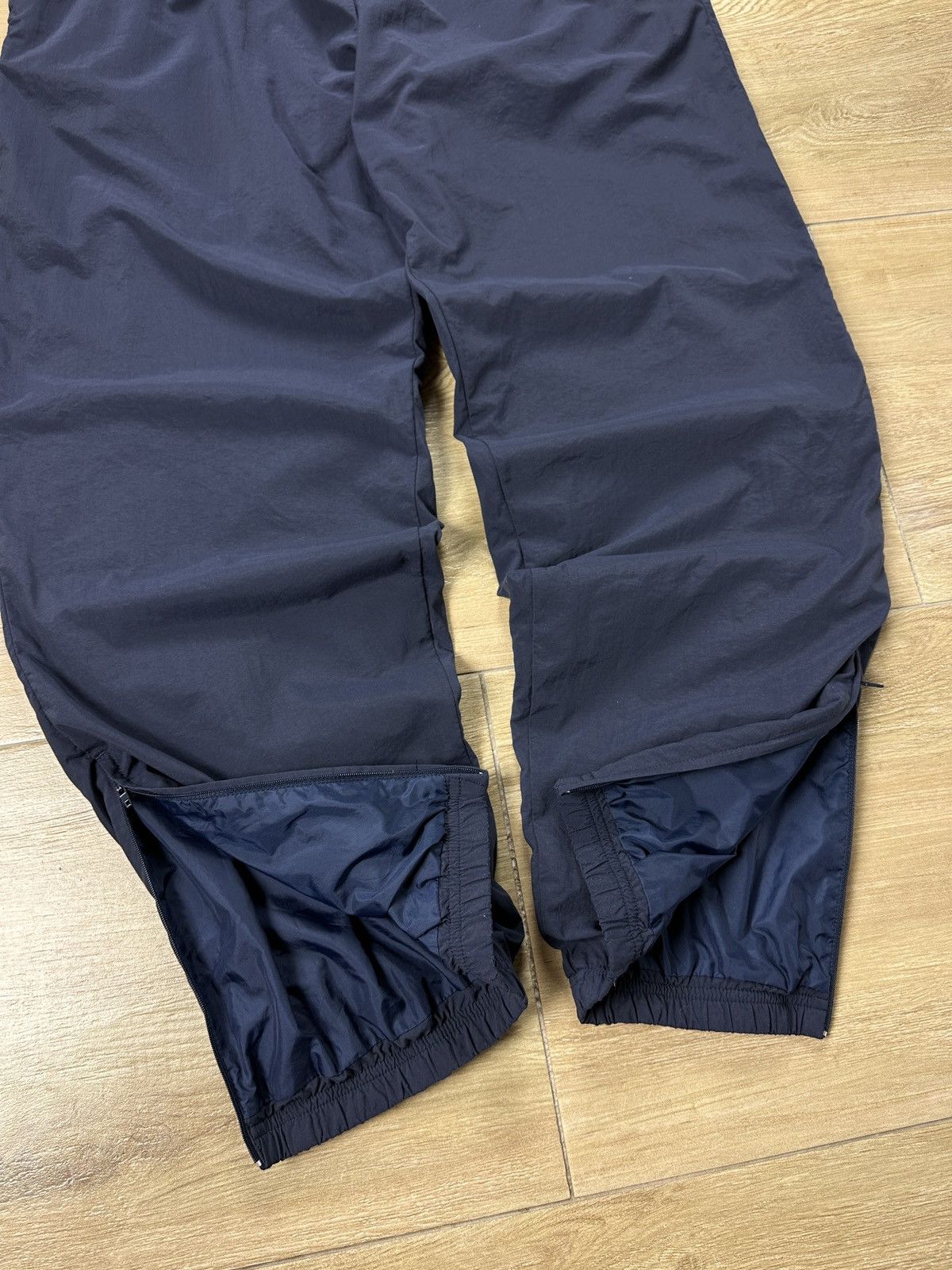 Nike × Vintage Vintage 90’s Nike Nylon Drill Baggy Track Pants Y2K Joggers Size US 34 / EU 50 - 4 Thumbnail