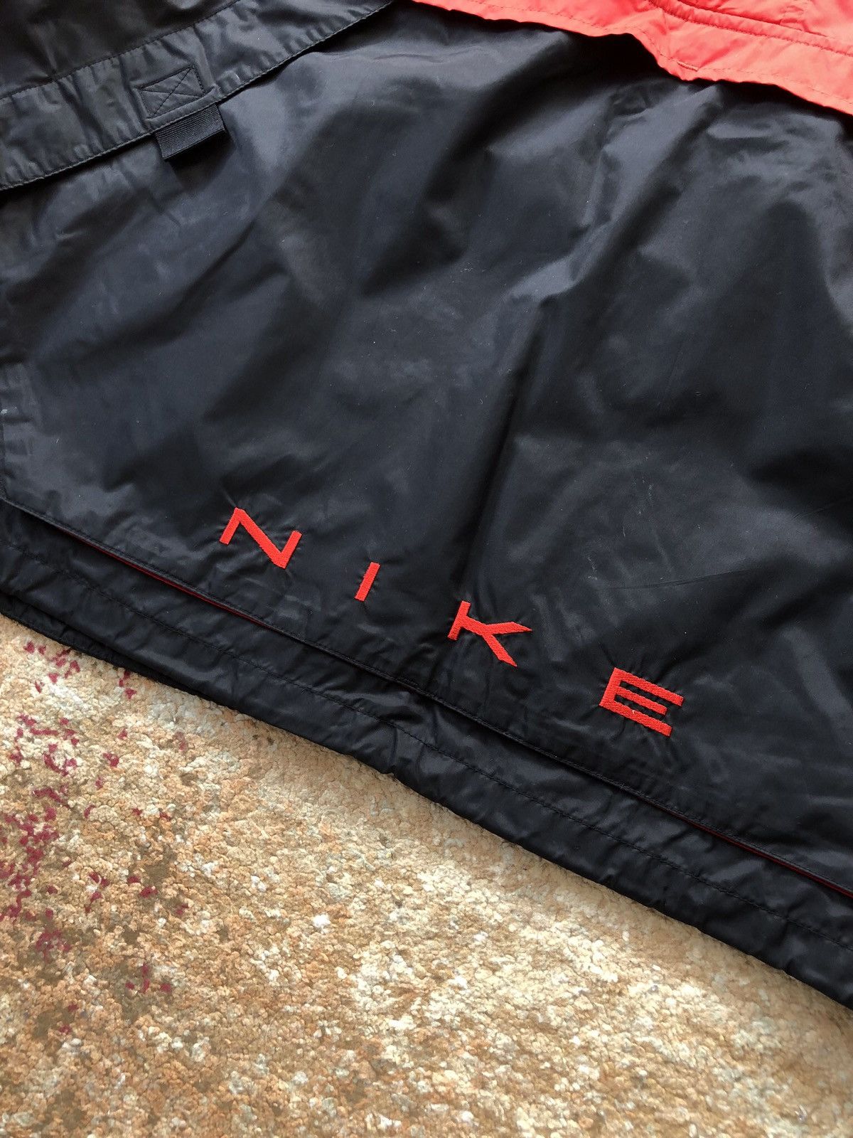 Nike × Vintage 👺 NIKE ANORAK RETRO TRACK JACKET BIG LOGO Y2K 90’s Size US L / EU 52-54 / 3 - 2 Thumbnail