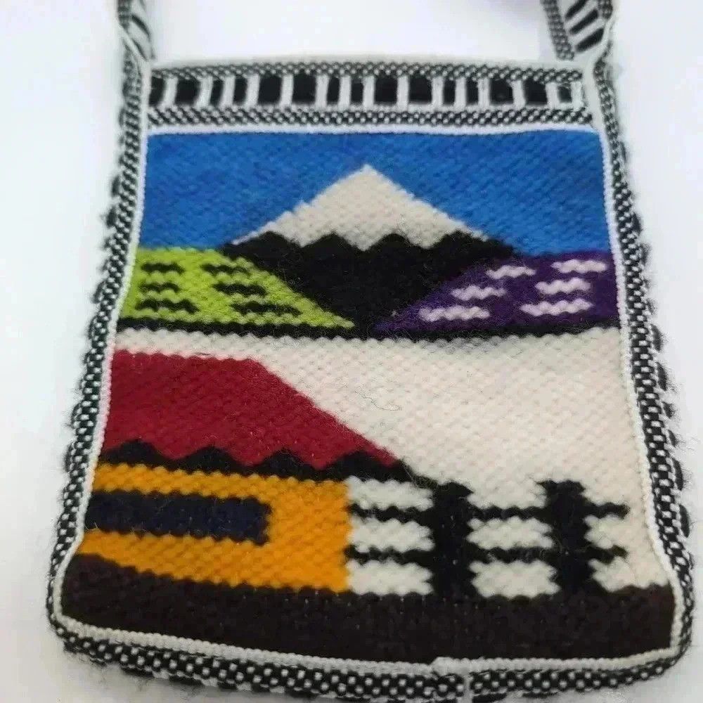 Vintage Ecuador Souvenir Purse woven mountain scene Size ONE SIZE - 3 Thumbnail