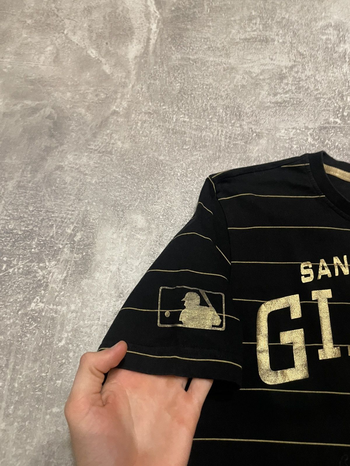 Majestic Vintage Majestic San Francisco Giants Striped NBA T-Shirt Size US S / EU 44-46 / 1 - 4 Thumbnail