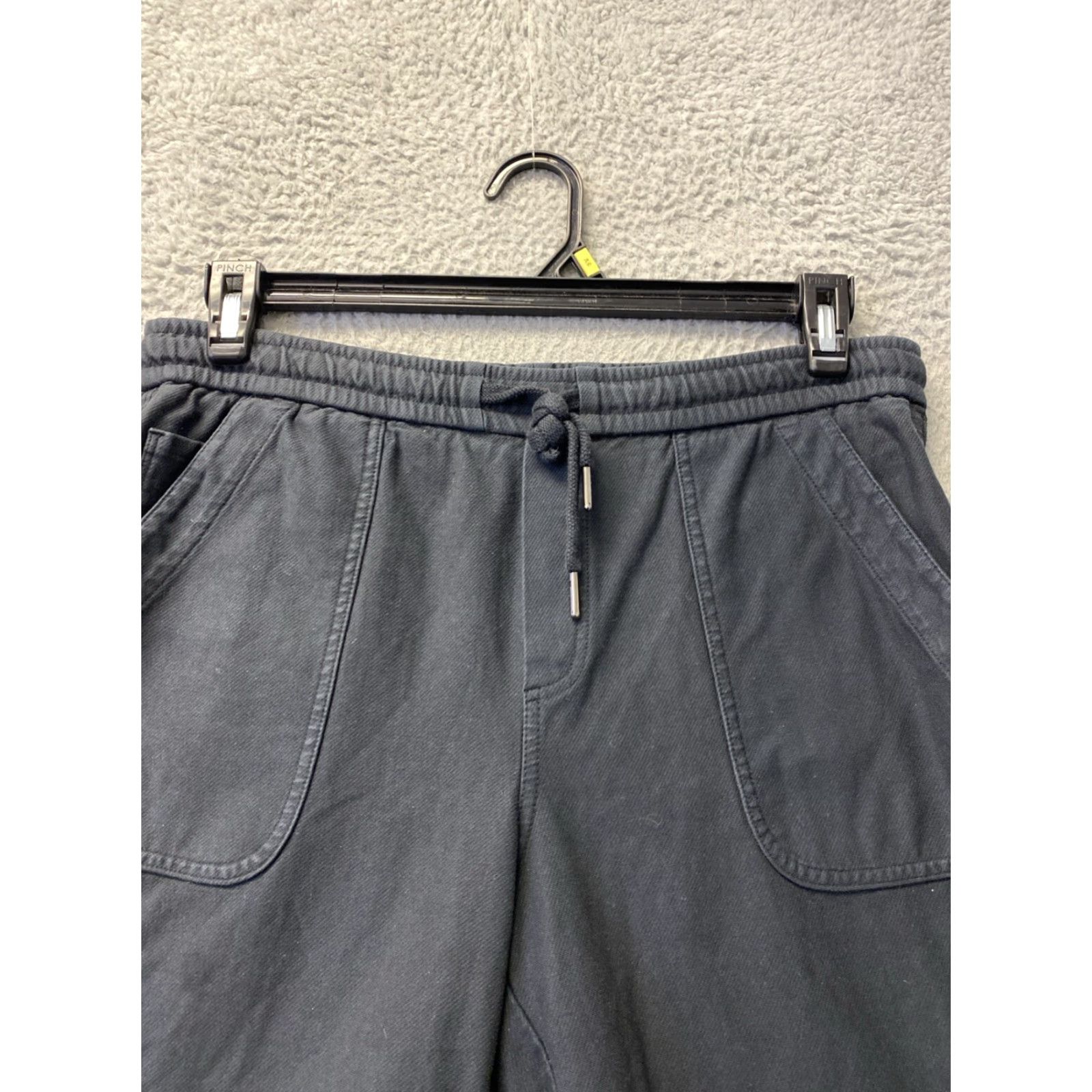 Athleta Athleta Midtown Shorts Women's 8" Inseam Black Size 6 Drawstring Casual Activewear Size 28" / US 6 / IT 42 - 2 Thumbnail