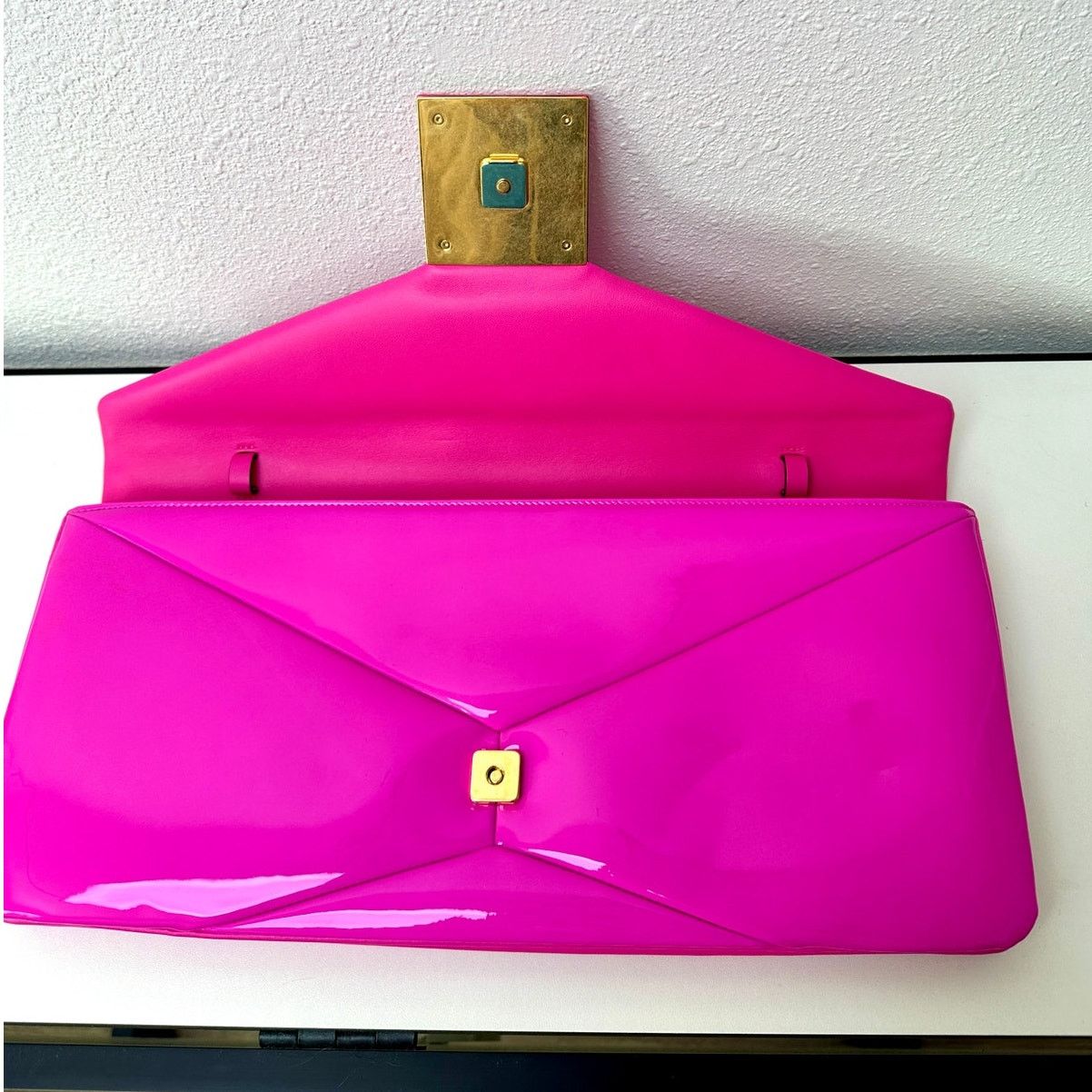 Valentino Valentino Hot Pink Patent Leather Large Envelope Clutch Size ONE SIZE - 9 Thumbnail