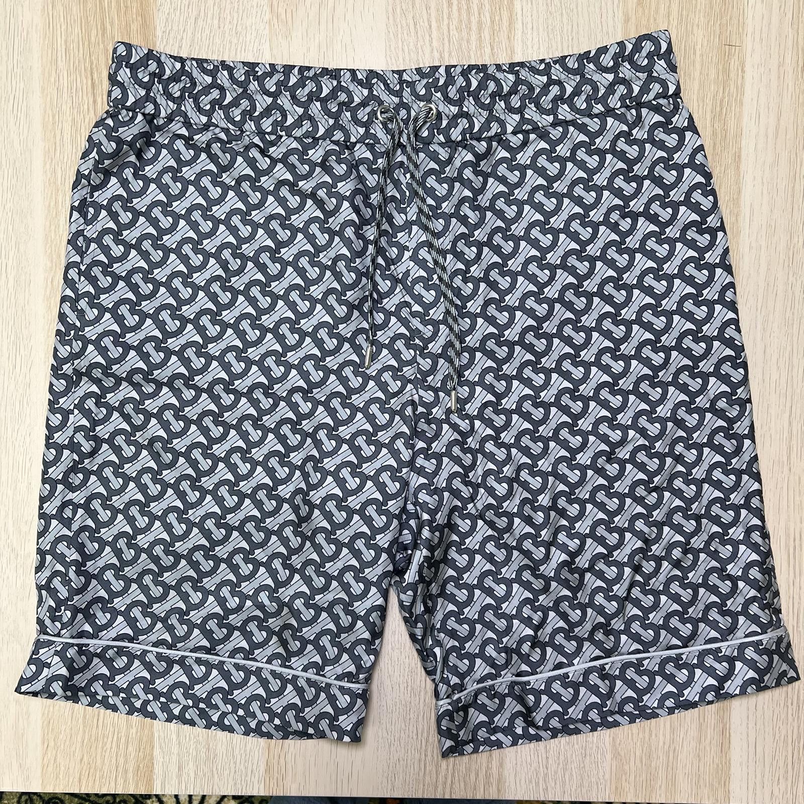 Burberry Burberry Monogram Silk Shorts Size US 36 / EU 52 - 1 Thumbnail
