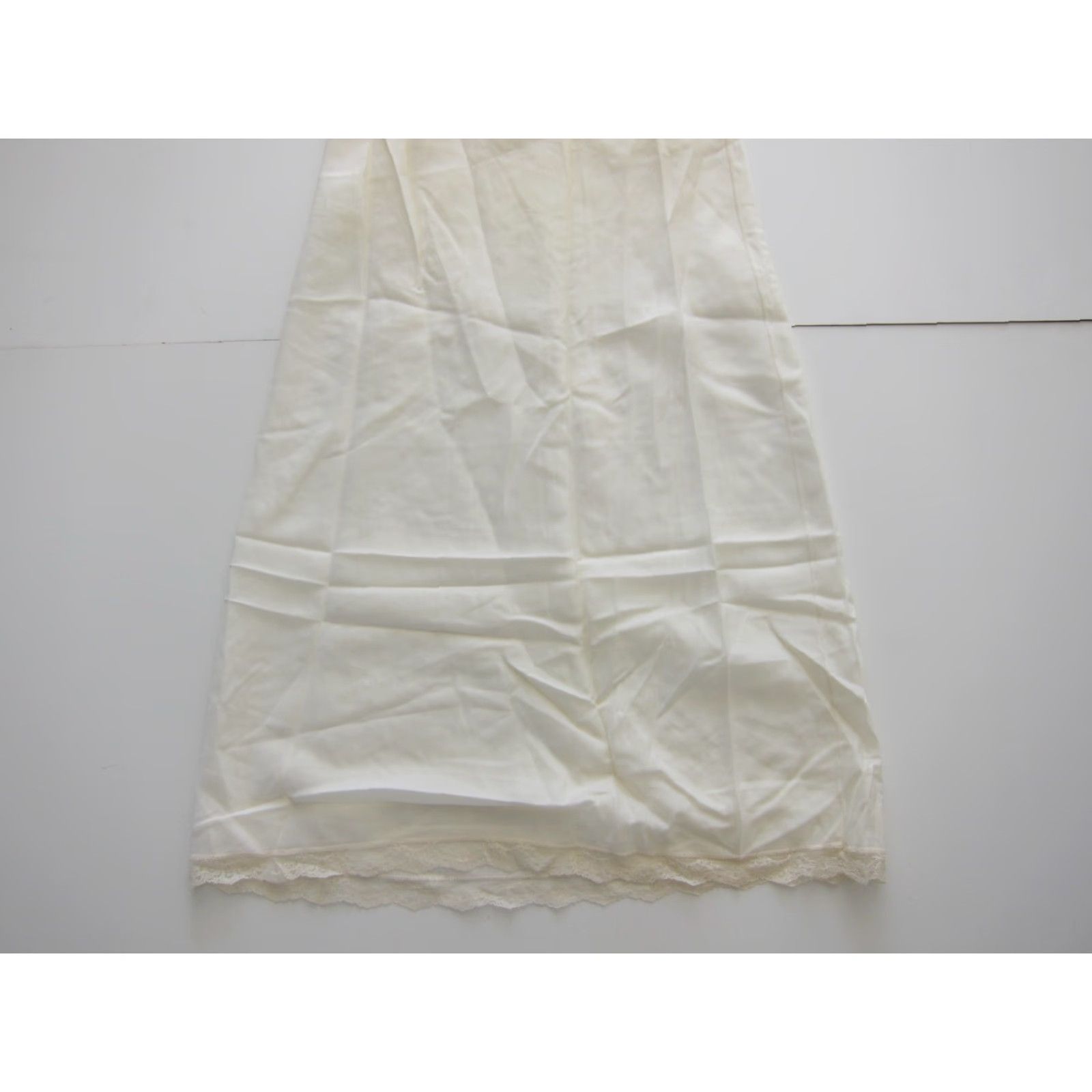 Vintage VINTAGE Barbizon Nylon Ivory Spaghetti Strap Camisole Chemise Slip Nightgown 34 Size ONE SIZE - 7 Thumbnail