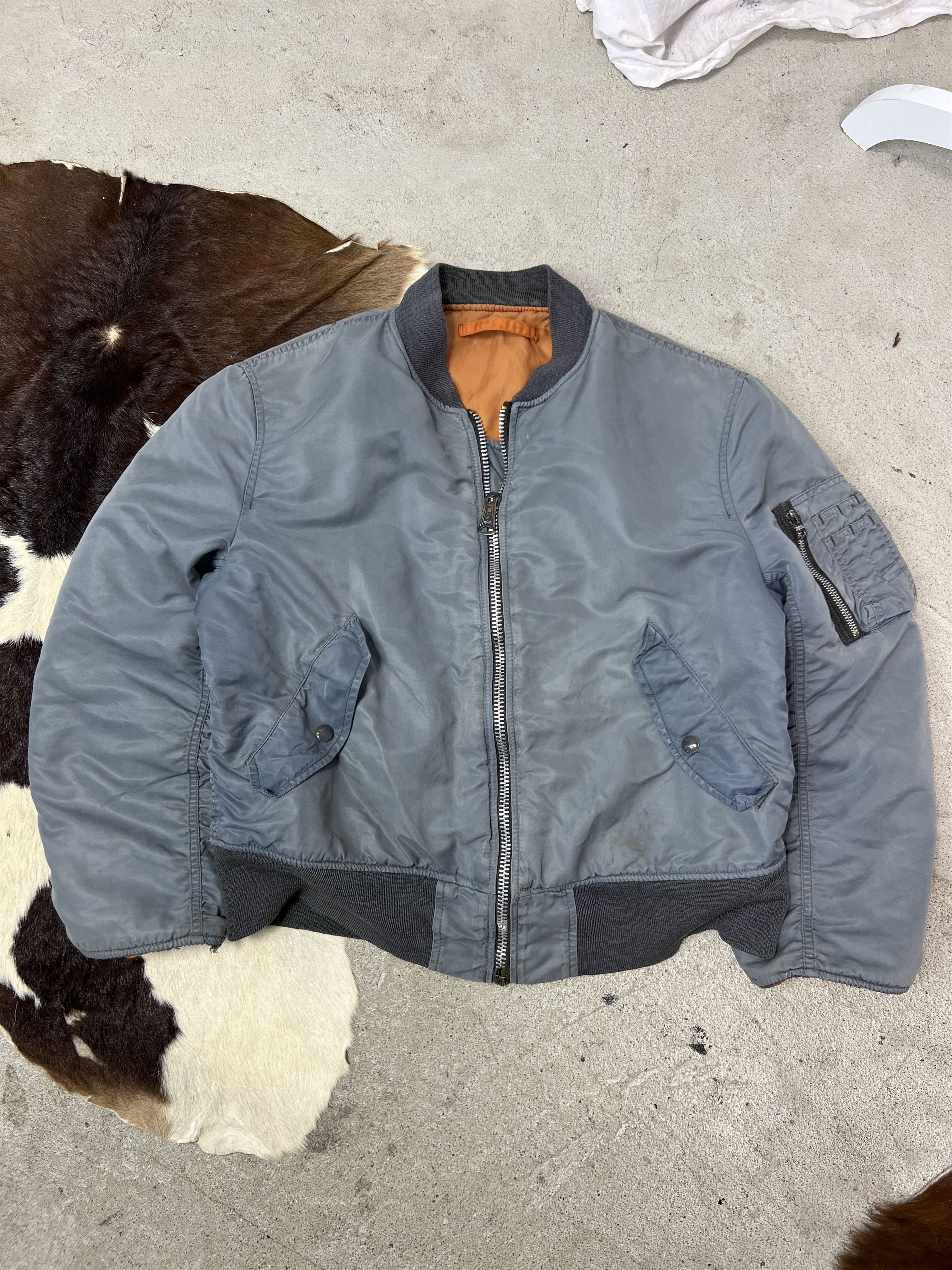 Alpha Industries Vintage Faded Washed Alpha Industries Bomber Jacket 90s Size US S / EU 44-46 / 1 - 2 Thumbnail