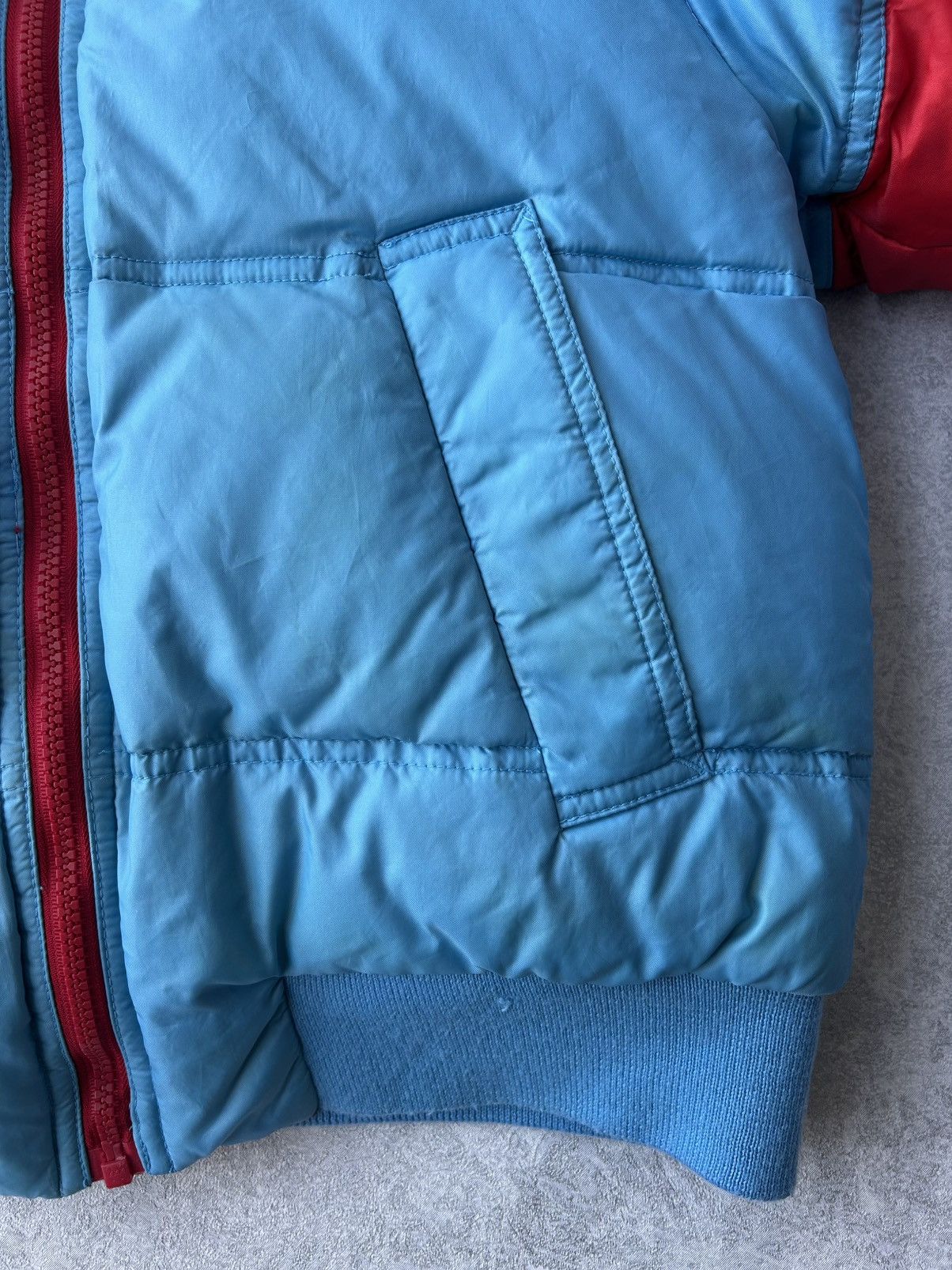 Dolce & Gabbana Vintage Dolce Gabbana Cropped Ski Down Puffer Jacket Size M / US 6-8 / IT 42-44 - 13 Thumbnail