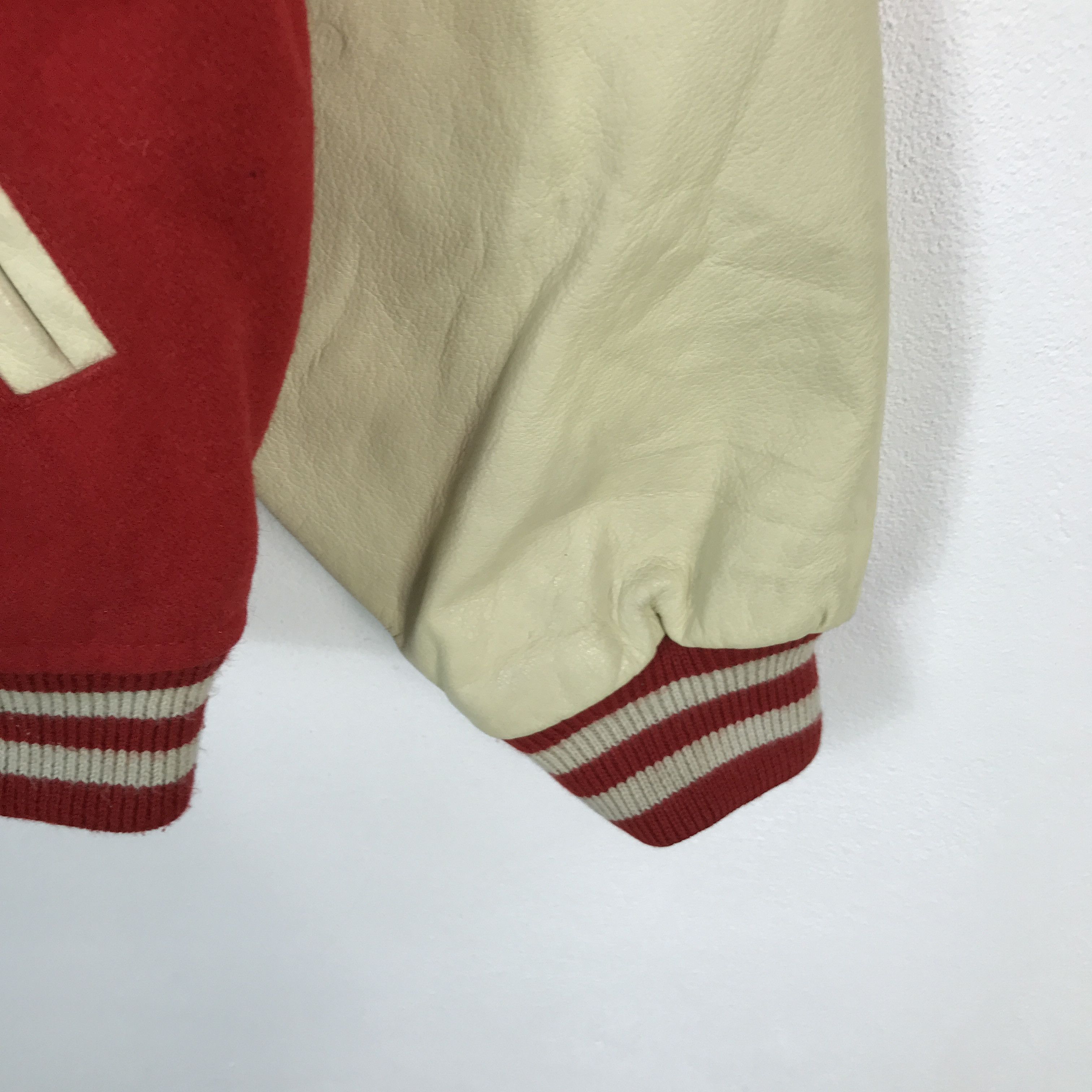 Japanese Brand Vintage wisconsin Snap button Leather Varsity jacket Size US L / EU 52-54 / 3 - 6 Thumbnail