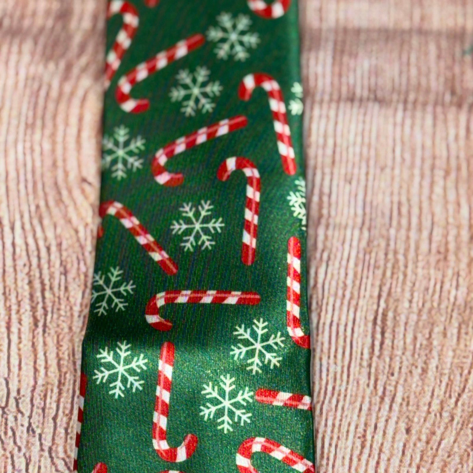 Other The Christmas Shoppe Candy Cane and Snowflake Tie NWT Size ONE SIZE - 2 Thumbnail
