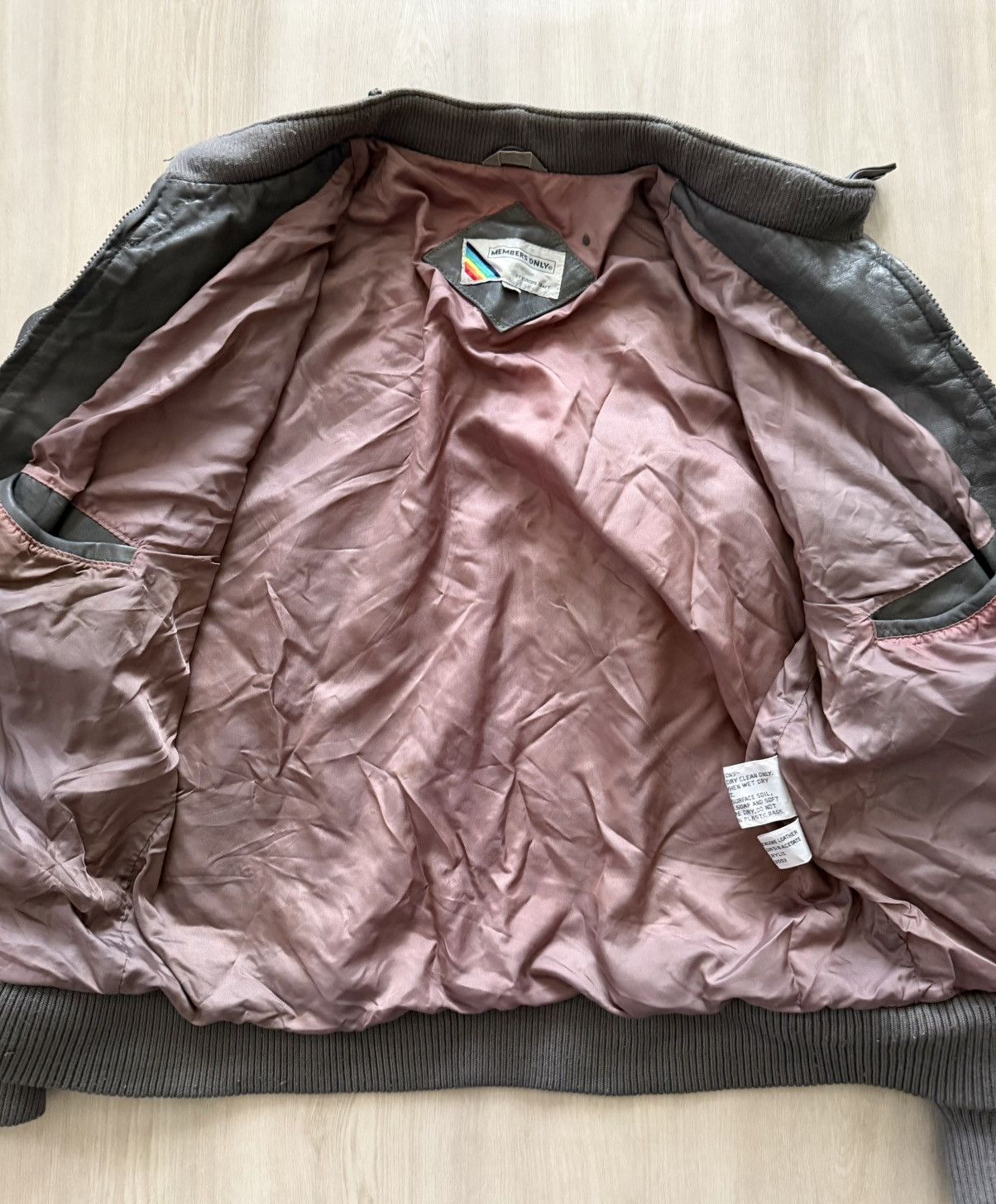 Members Only Vintage 80s Members Only Leather Bomber Jacket Sz 42 * Size US M / EU 48-50 / 2 - 9 Thumbnail