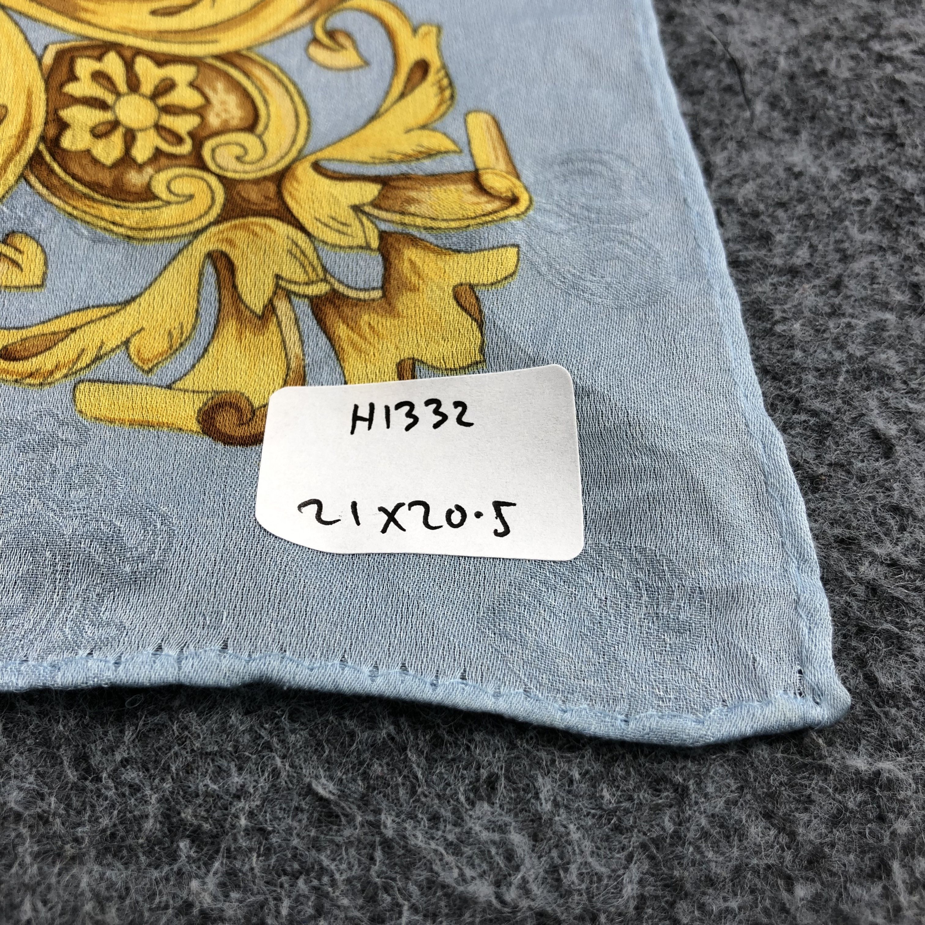 Vintage Rochas Baroque Handkerchief Neckerchief Bandana H1332 Size ONE SIZE - 5 Thumbnail