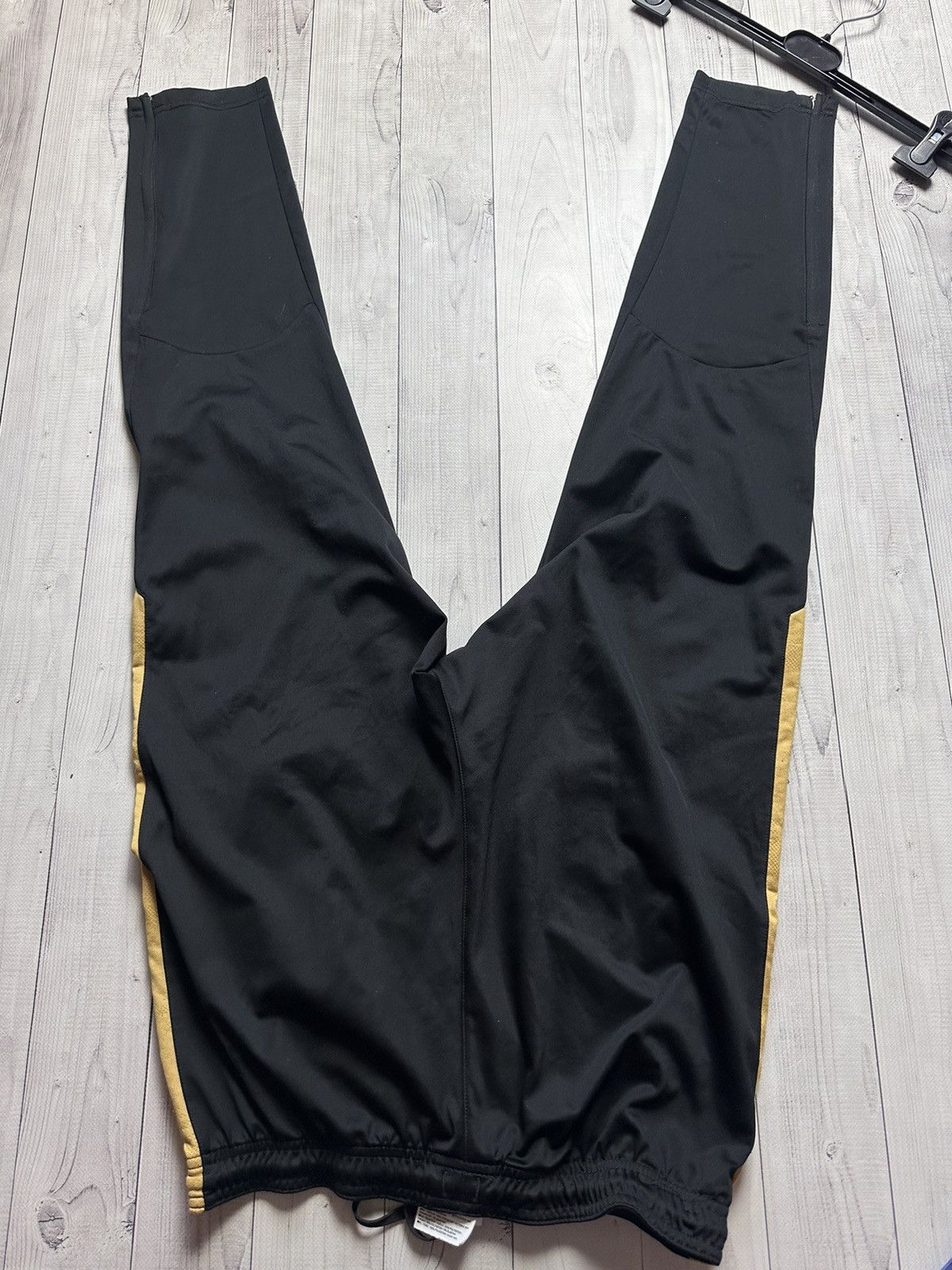 Nike × Vintage Nike soccer joggers Inter Milan size M gold line Size US 32 / EU 48 - 7 Thumbnail