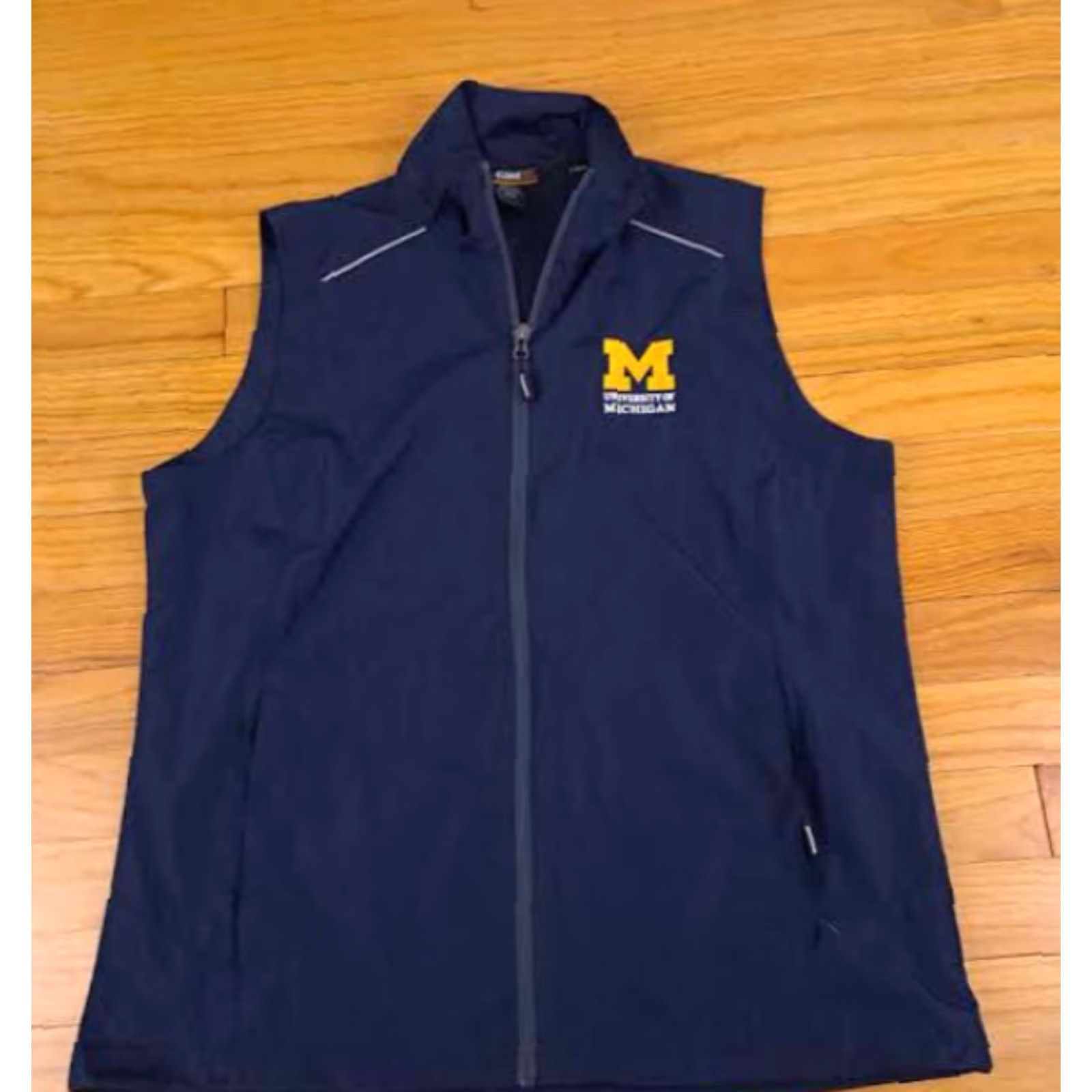 Vintage Michigan University Ladies Nylon Vest Full Zip Reflective Medium Windbreaker Jacket Blue, Sports, University, 26in long, 22in chest, Regular Womens M Size M / US 6-8 / IT 42-44 - 4 Thumbnail