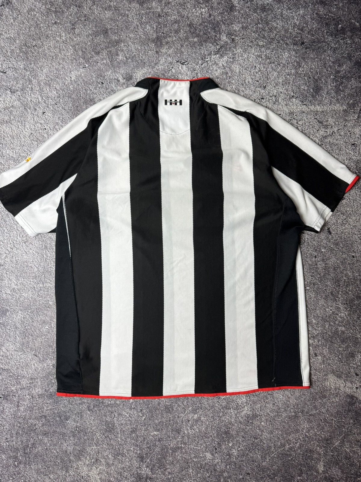 Nike soccer jersey juventus home 2007-08 Size US XL / EU 56 / 4 - 6 Thumbnail