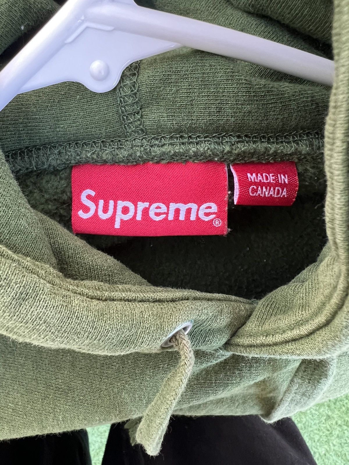 Supreme Supreme Small Supreme Lettering Green Size US M / EU 48-50 / 2 - 4 Thumbnail