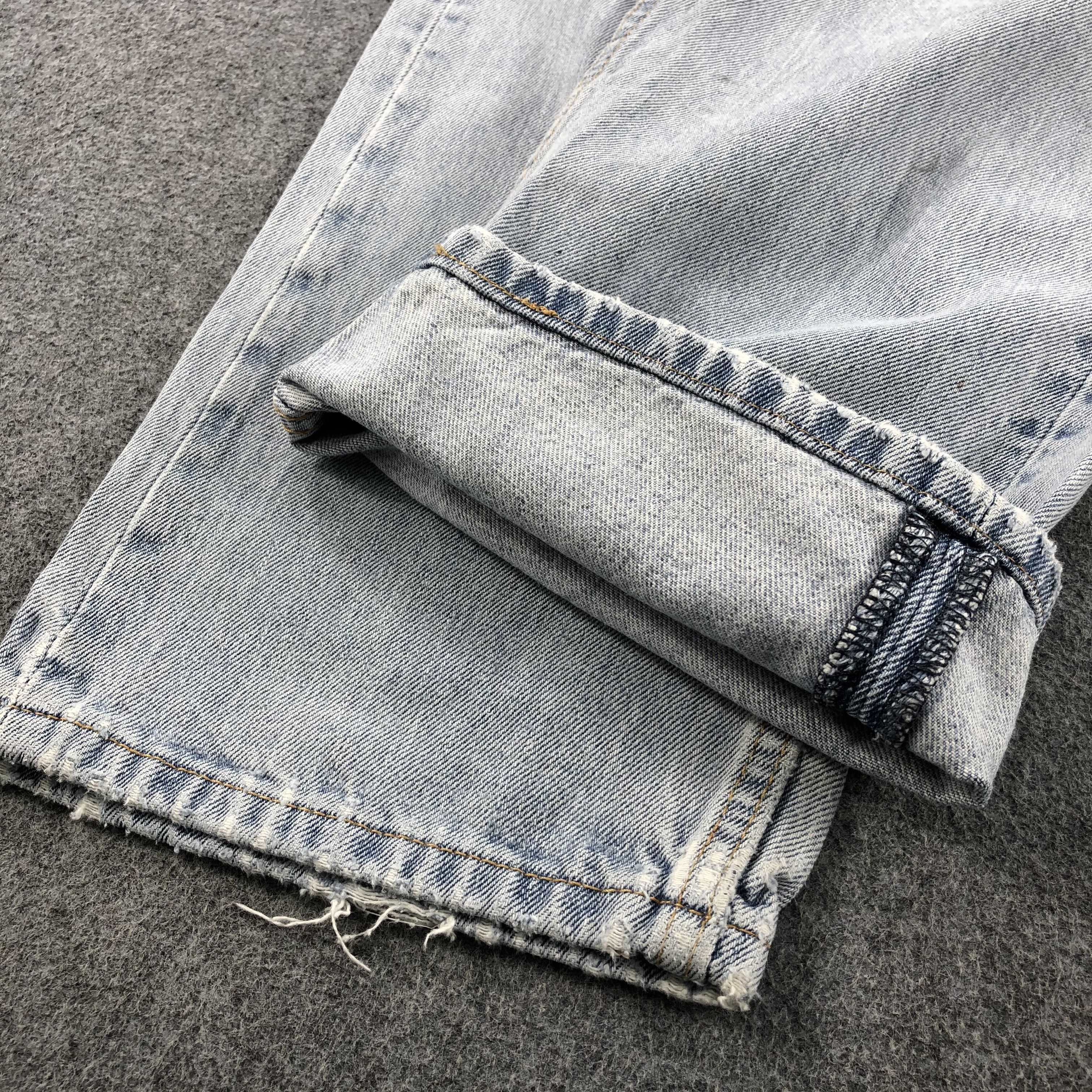 Vintage Light Wash Levis 505 Jeans-JM1752