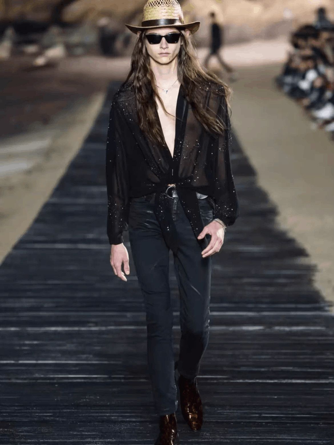 Saint Laurent Paris Sz 39 Saint Laurent Paris 20SS Crystal & Scale Shirt-2508 Size US L / EU 52-54 / 3 - 9 Thumbnail