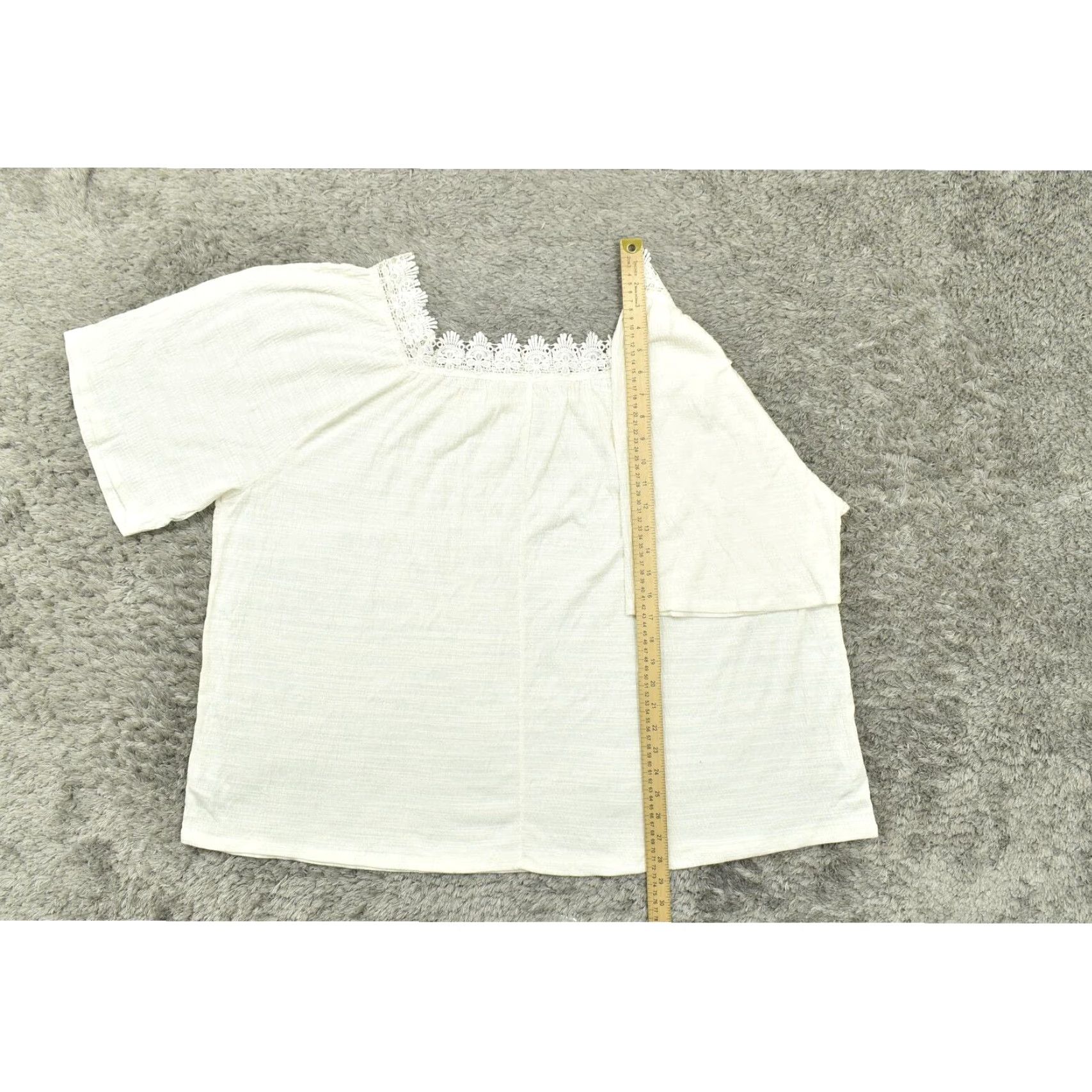 Vintage Retrology Beige Blouse 3X Plus Size Polyester Blend Short Sleeve Square Neck Women Blouse Plus Womens 3X Beige Blouse Size XXL / US 16-18 / IT 52-54 - 6 Thumbnail