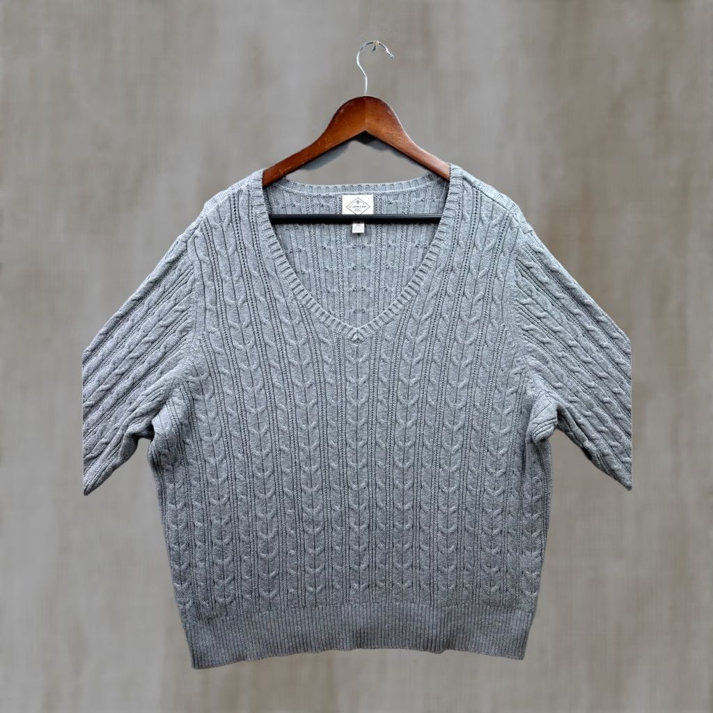 Vintage St. John's Bay Sweater Womens Gray Cable Knit V-Neck Pullover 3X Size XXL / US 16-18 / IT 52-54 - 1 Thumbnail
