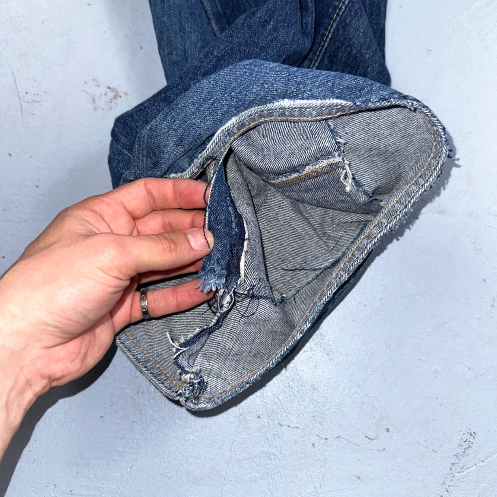 Levi's VINTAGE Levi's 501 XX Jeans 80s Redline Selvedge Blue Denim Straight 33x36 30x33 Mens USA Bootcut (Mid Rise) Distressed Button Closure Size US 33 - 7 Thumbnail