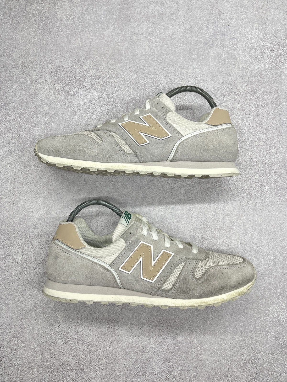 New Balance Mens New Balance 383 Suede Sneakers Grey Size US 9 / EU 42 - 2 Thumbnail