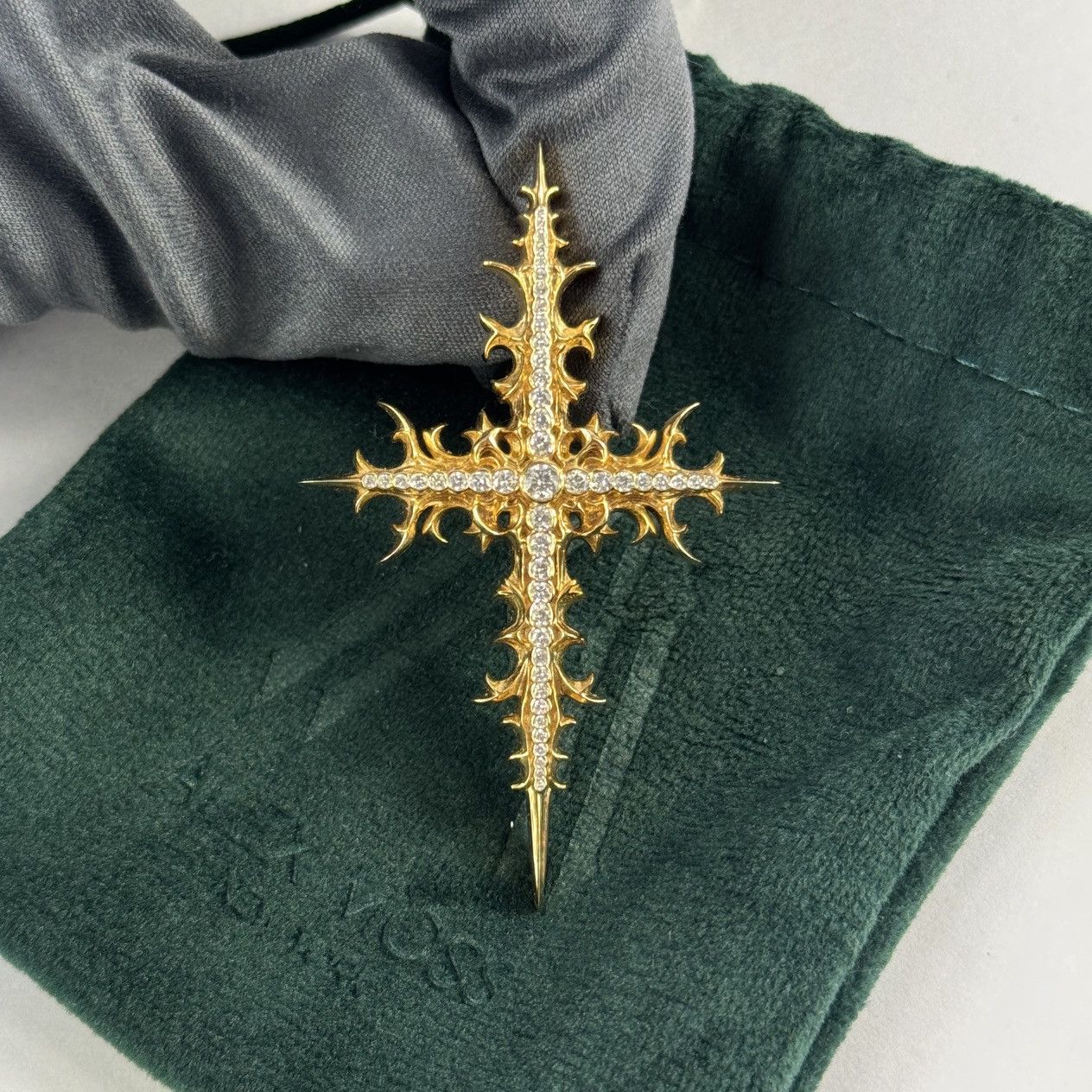 Alex Moss NIRVANA CROSS PENDANT Size ONE SIZE - 1 Thumbnail