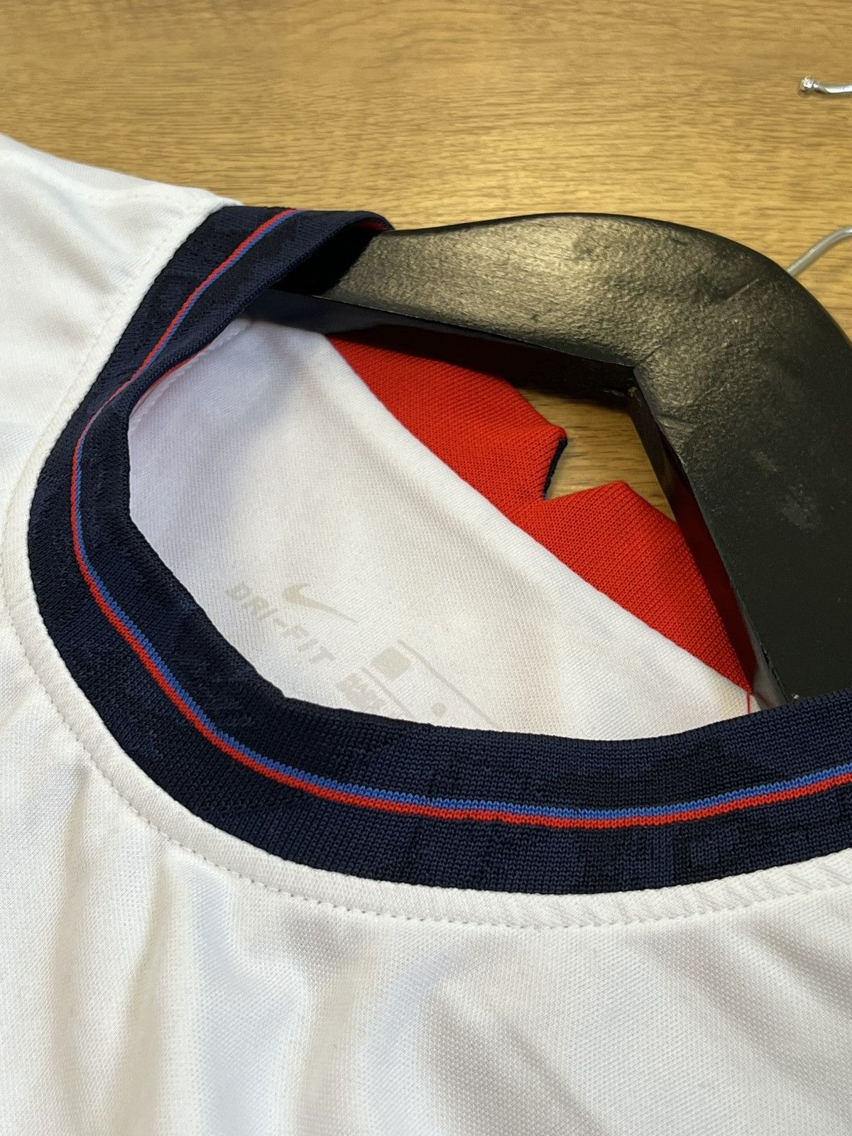 Nike England Nike soccer jersey white center logo blokecore ! Size US XL / EU 56 / 4 - 5 Thumbnail