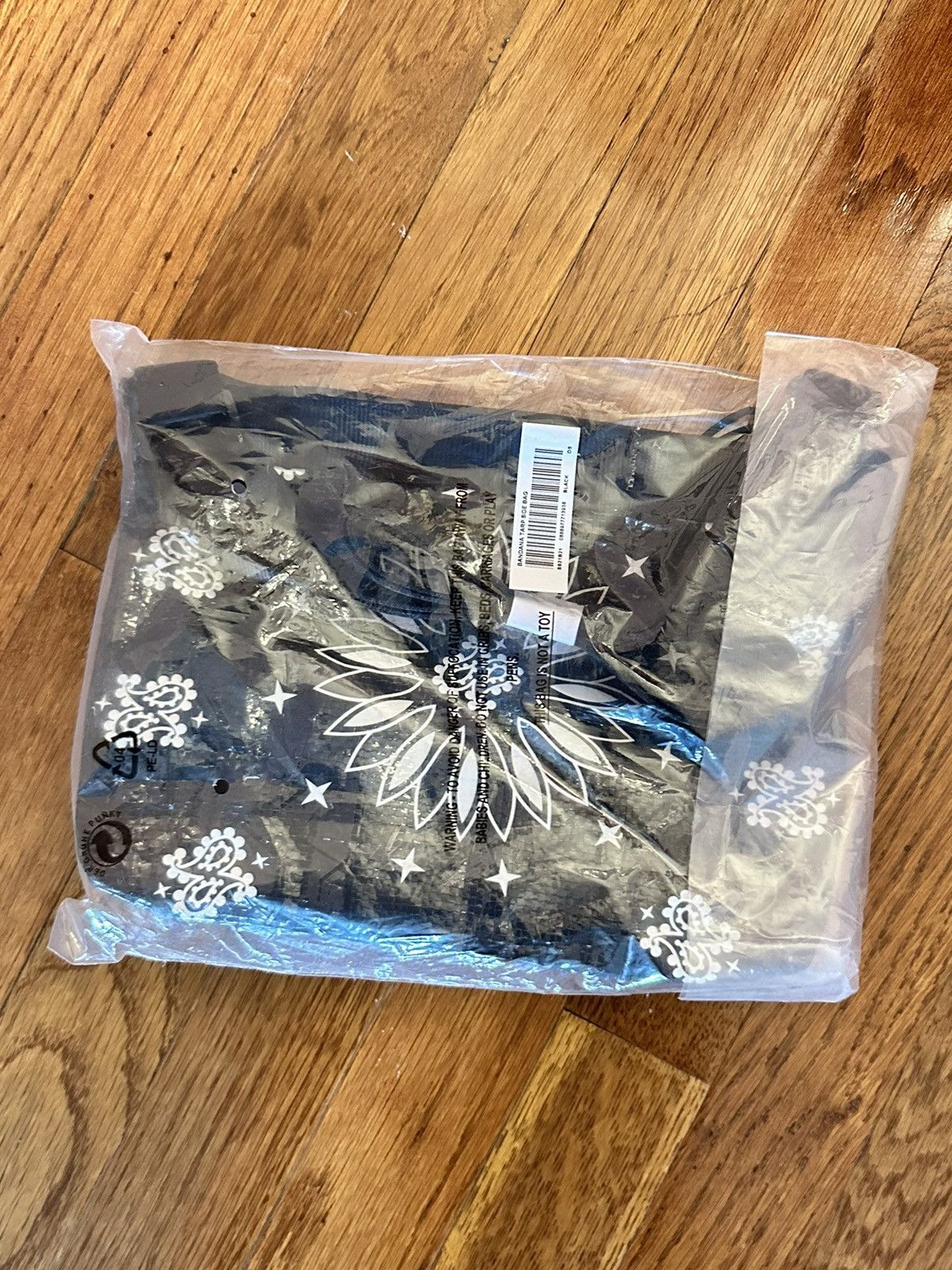 Supreme Supreme Bandana Tarp Side Bag Paisley Black Size ONE SIZE - 4 Thumbnail