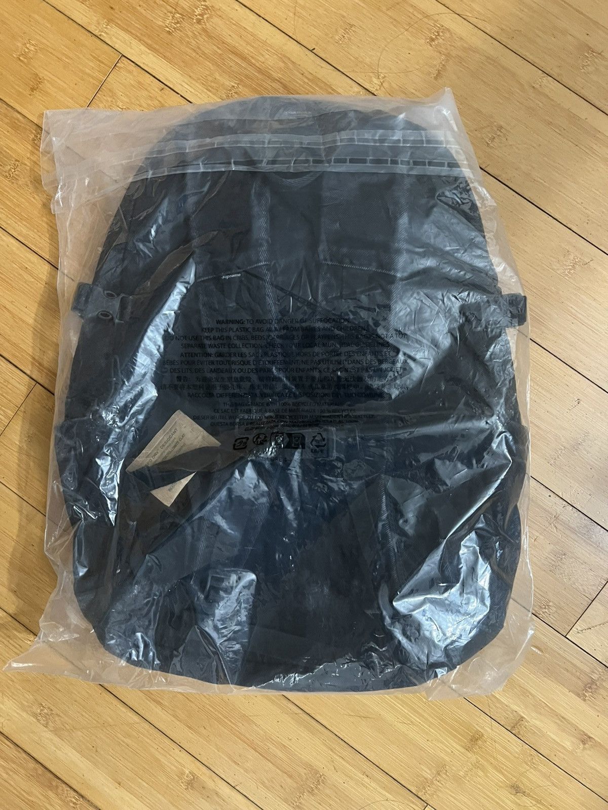 Supreme Supreme FW 2025 Black Denim Backpack Size ONE SIZE - 2 Thumbnail