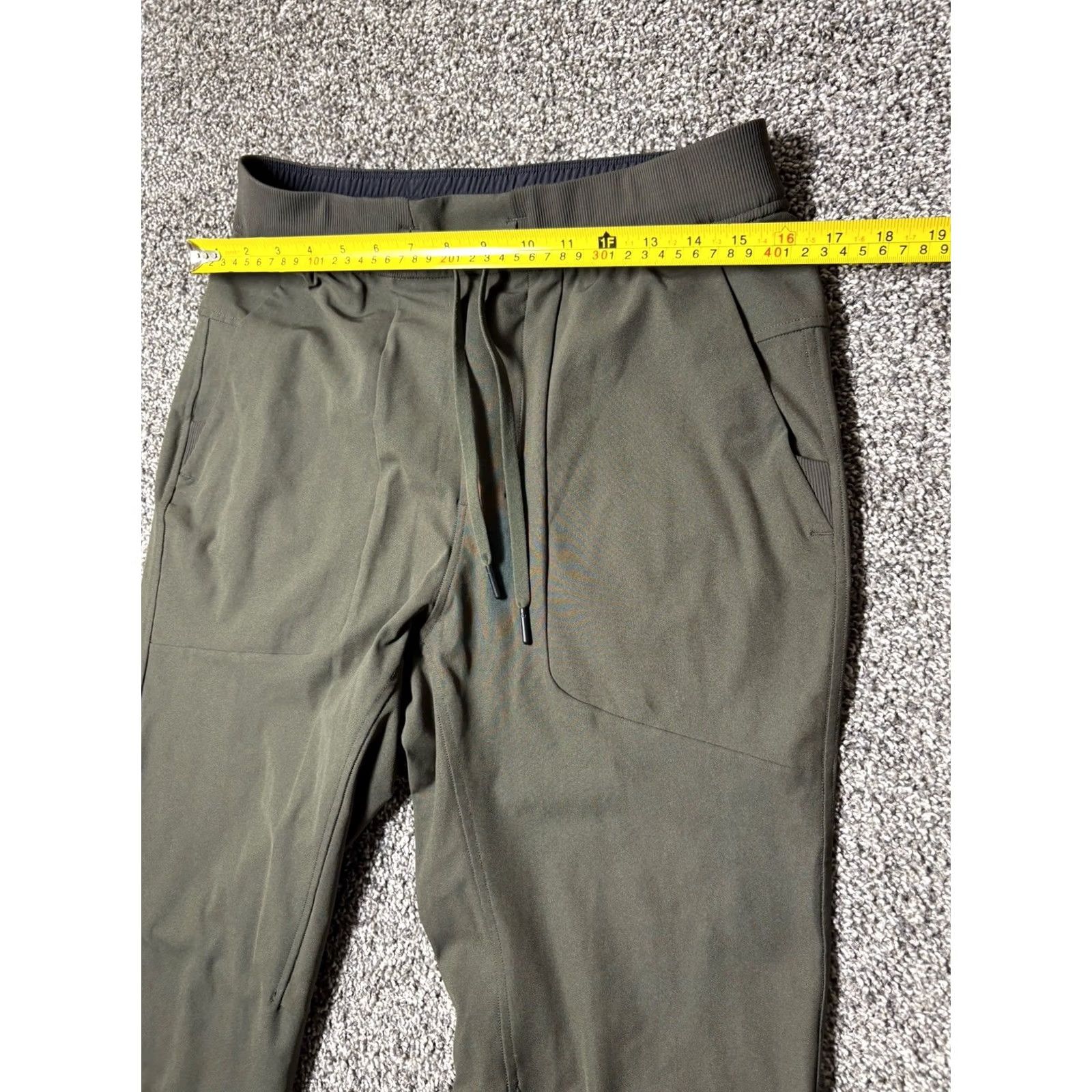 Lululemon Lululemon ABC Jogger Pants Men Medium Green Olive Stretch Warpstreme Gym LM5574s Size US 31 - 5 Thumbnail