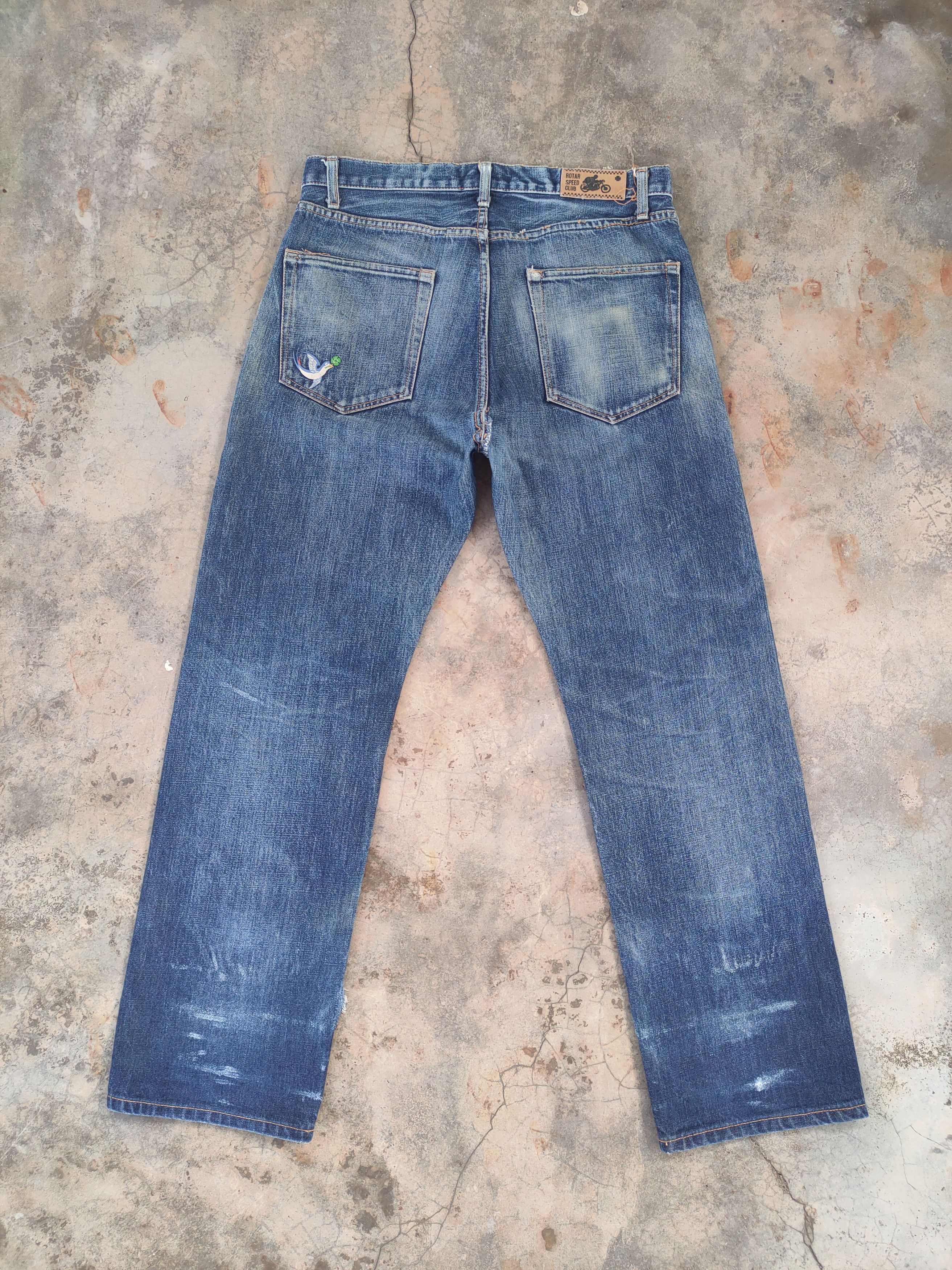 Japanese Brand W32 VINTAGE ROTAR SELVEDGE BUTTON FLY FADED RIPPED DENIM Size US 32 / EU 48 - 9 Thumbnail
