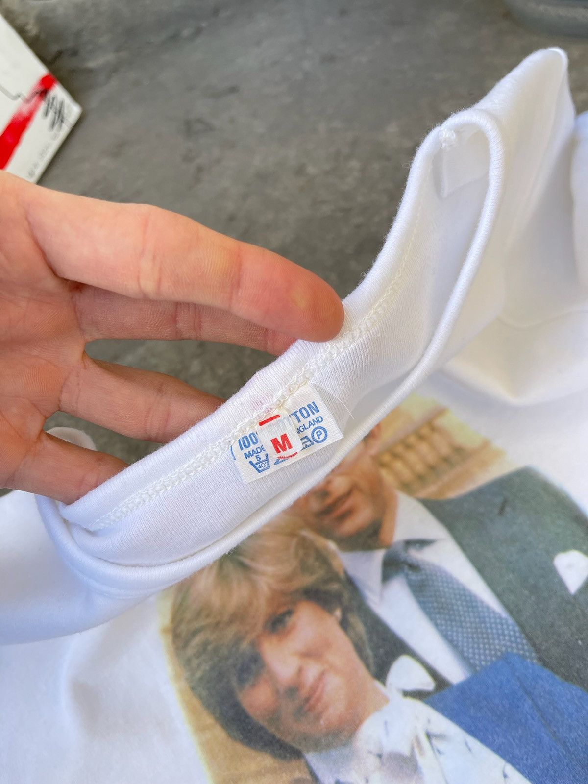 Vintage Vintage 1981 Royal Wedding Princess Diana T Shirt Original Size M / US 6-8 / IT 42-44 - 7 Thumbnail