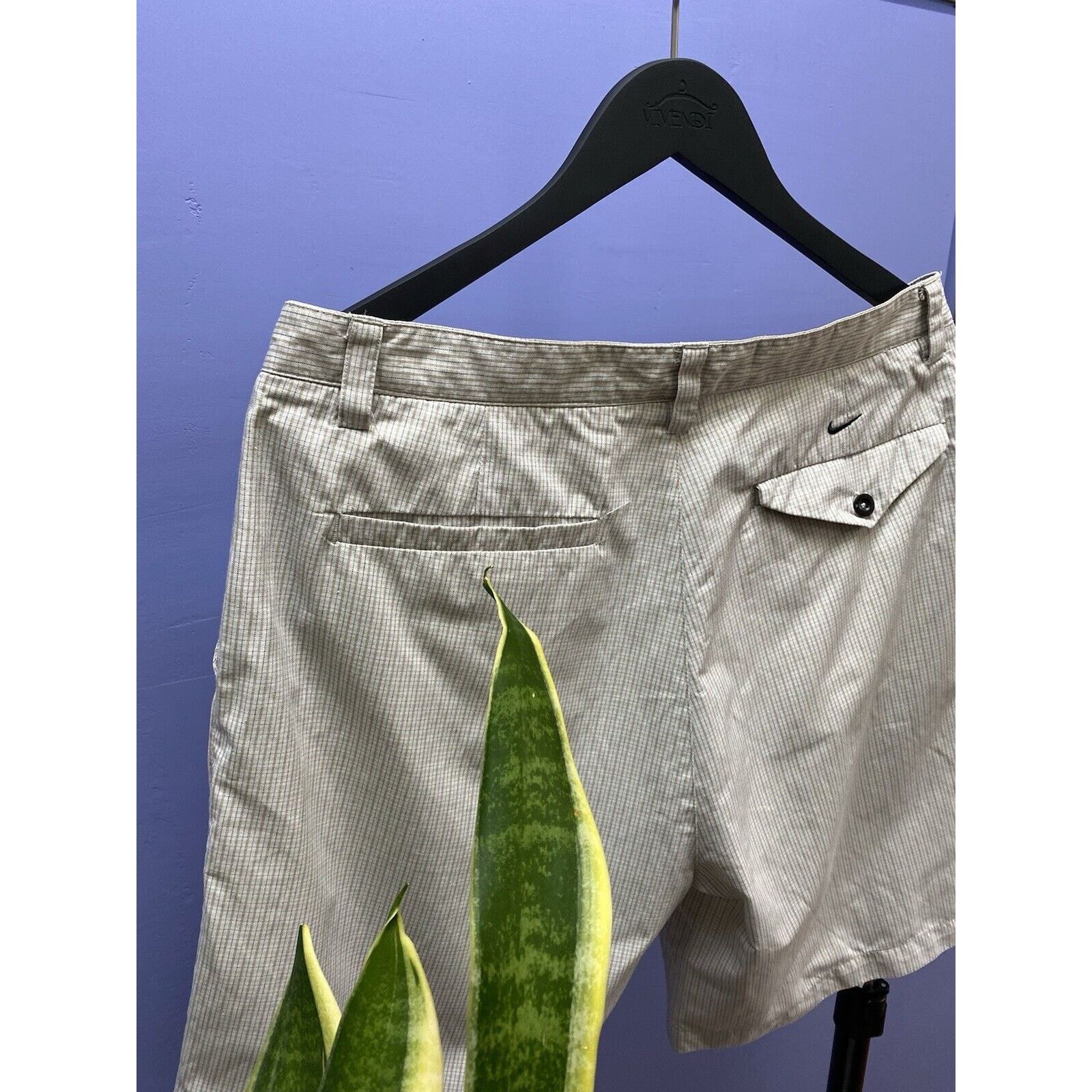 Nike × Vintage Vintage Nike Golf Shorts Size 36 Check Rare Men Size US 36 / EU 52 - 13 Thumbnail