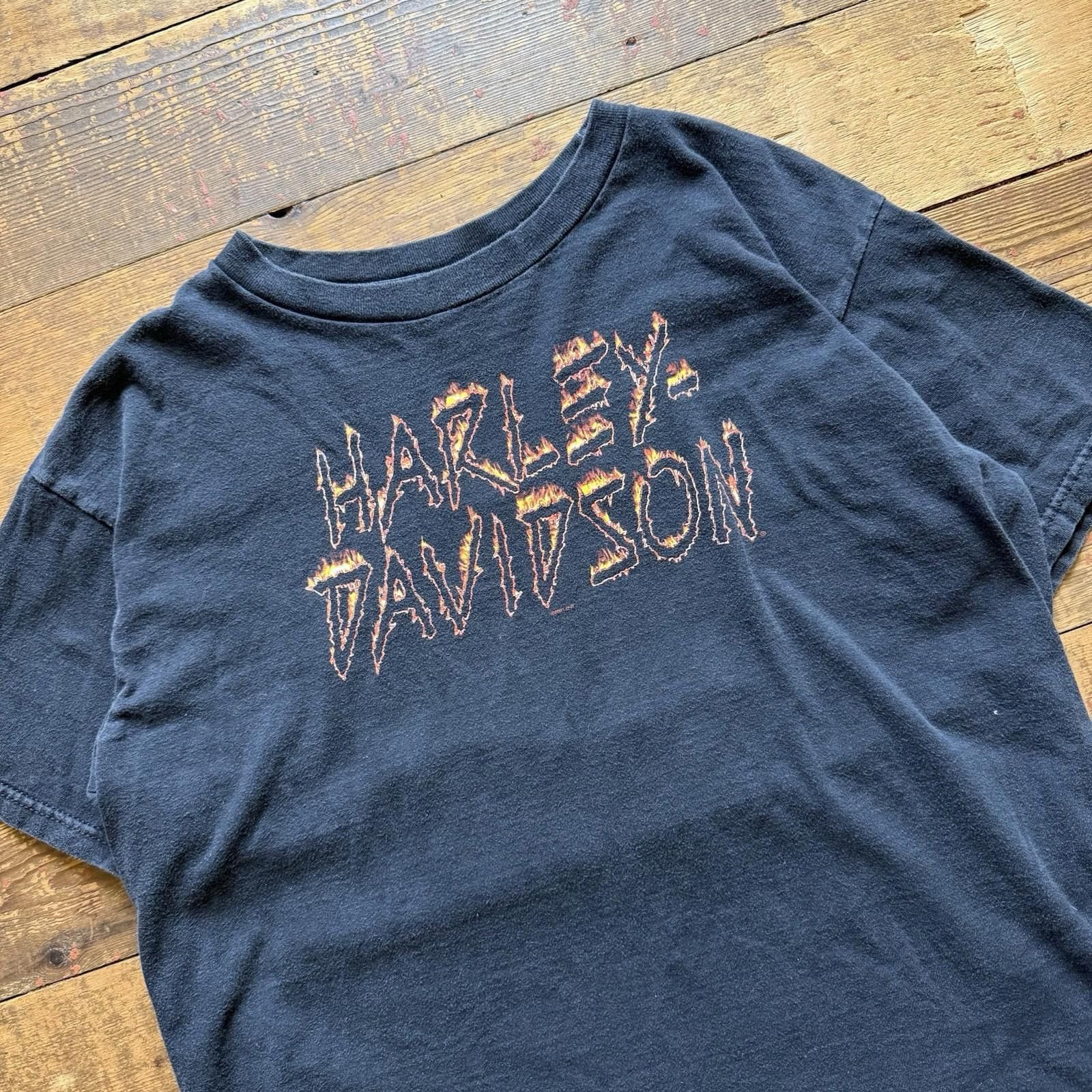 Harley Davidson Vintage Y2K Harley Davidson Flame Shirt Size XL 2001 Size ONE SIZE - 3 Thumbnail