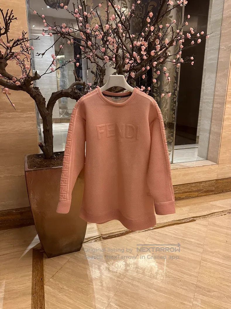 Fendi Fendi Pink Camo Sweater Size XS / US 0-2 / IT 36-38 - 1 Thumbnail