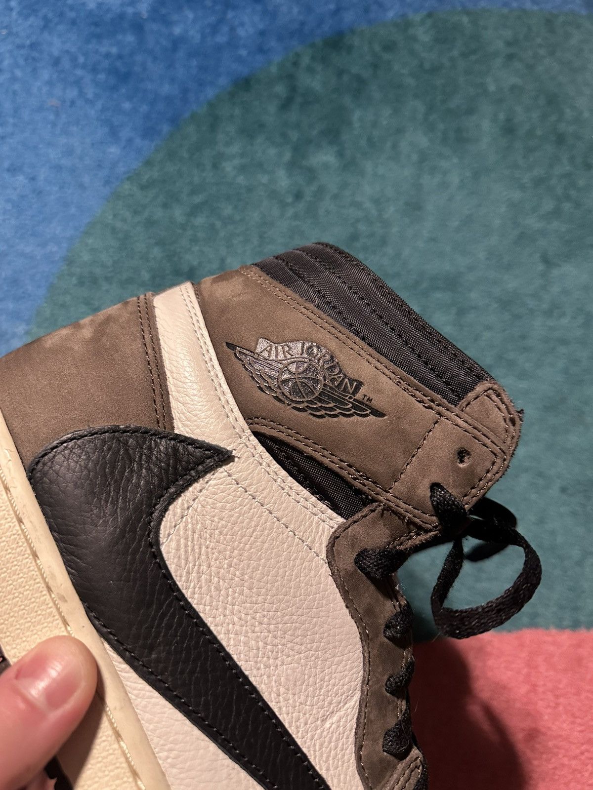 Jordan Brand × Nike × Travis Scott Travis Scott x Air Jordan 1 Retro High OG ‘Mocha’ Size US 11.5 / EU 44-45 - 9 Thumbnail