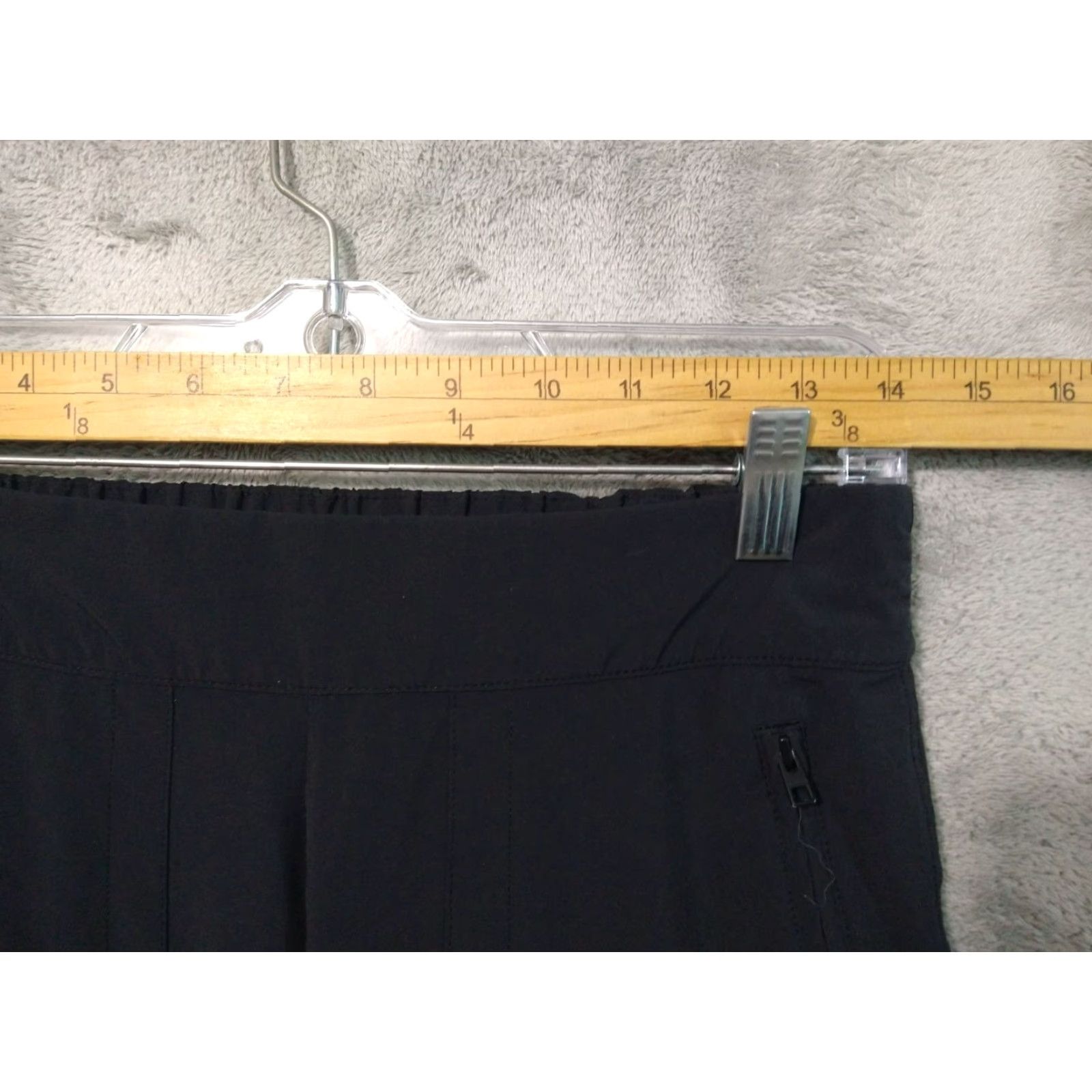 Athleta Athleta Pants Womens 6 Black Chelsea Jogger Pull On Travel Stretch Tapered Regular Inseam 26.5 in Athletic Athleisure Women Size 28" / US 6 / IT 42 - 3 Thumbnail