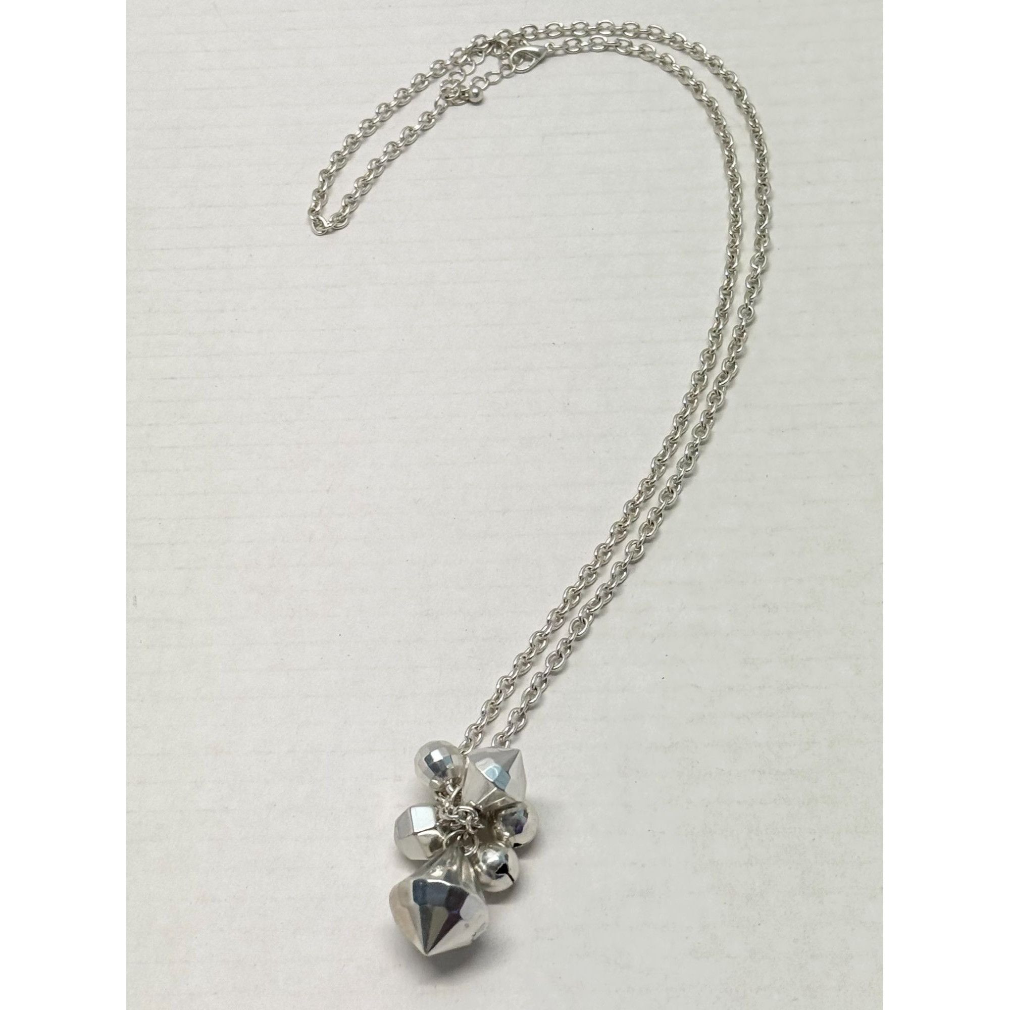 Vintage Vintage silver bells pendant necklace Size ONE SIZE - 3 Thumbnail
