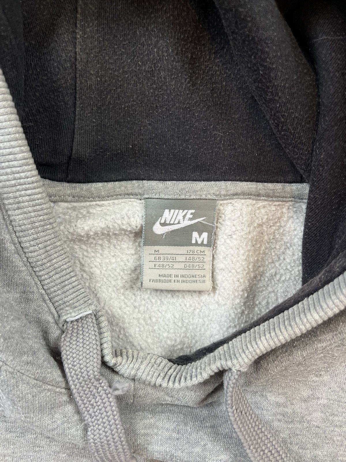 Nike × Vintage 00s Nike Central Swoosh Vintage Y2K Oversized Retro Hoodie Size US M / EU 48-50 / 2 - 4 Thumbnail