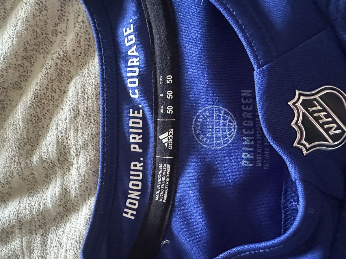 Adidas Toronto Maple Leafs Authentic Jersey Size US M / EU 48-50 / 2 - 3 Thumbnail