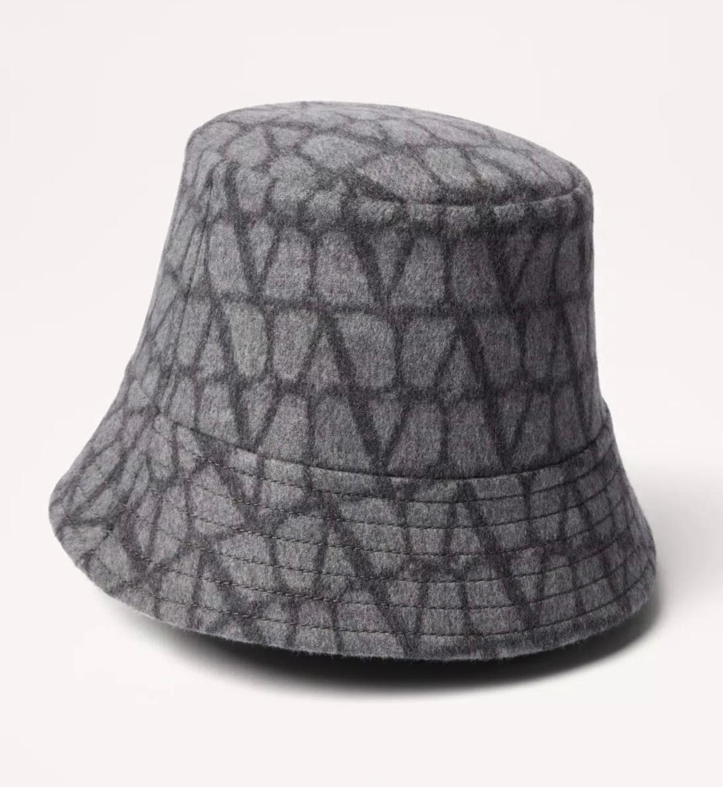 Valentino Valentino Toile Iconographe Reversible Bucket Hat Size M Size ONE SIZE - 2 Thumbnail