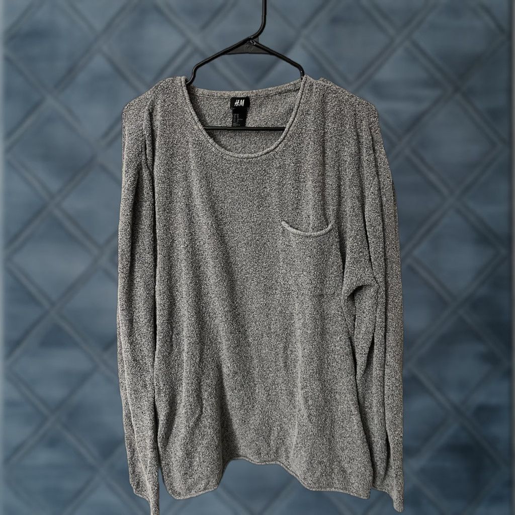 H&M H&M Grey Sweater Pullover with Pocket Women's XL Fuzzy Knit Casual Size XL / US 12-14 / IT 48-50 - 1 Thumbnail