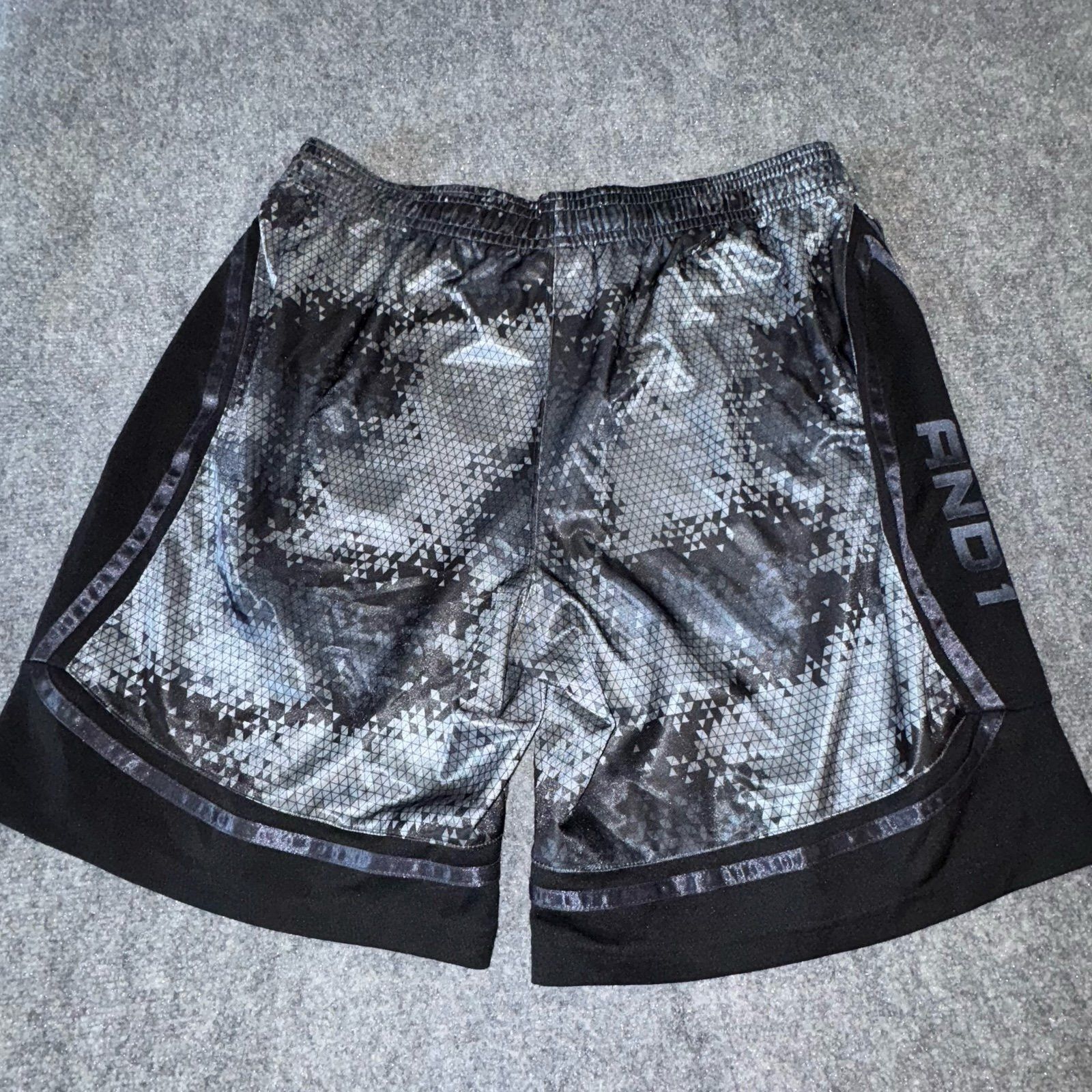 JW Anderson AND1 Grail Multicolor Dazzle Baggy Hoop Shorts Mens 2XL Rare Size US 40 / EU 56 - 11 Thumbnail