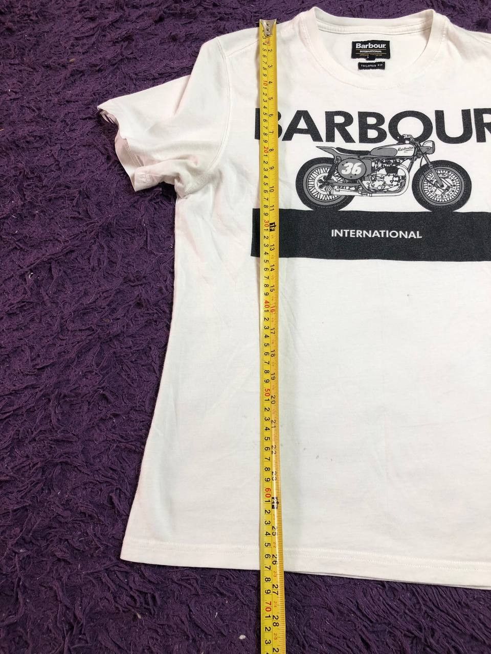 Barbour T-Shirt Barbour white big logo vintage luxury streetwear Size US S / EU 44-46 / 1 - 11 Thumbnail
