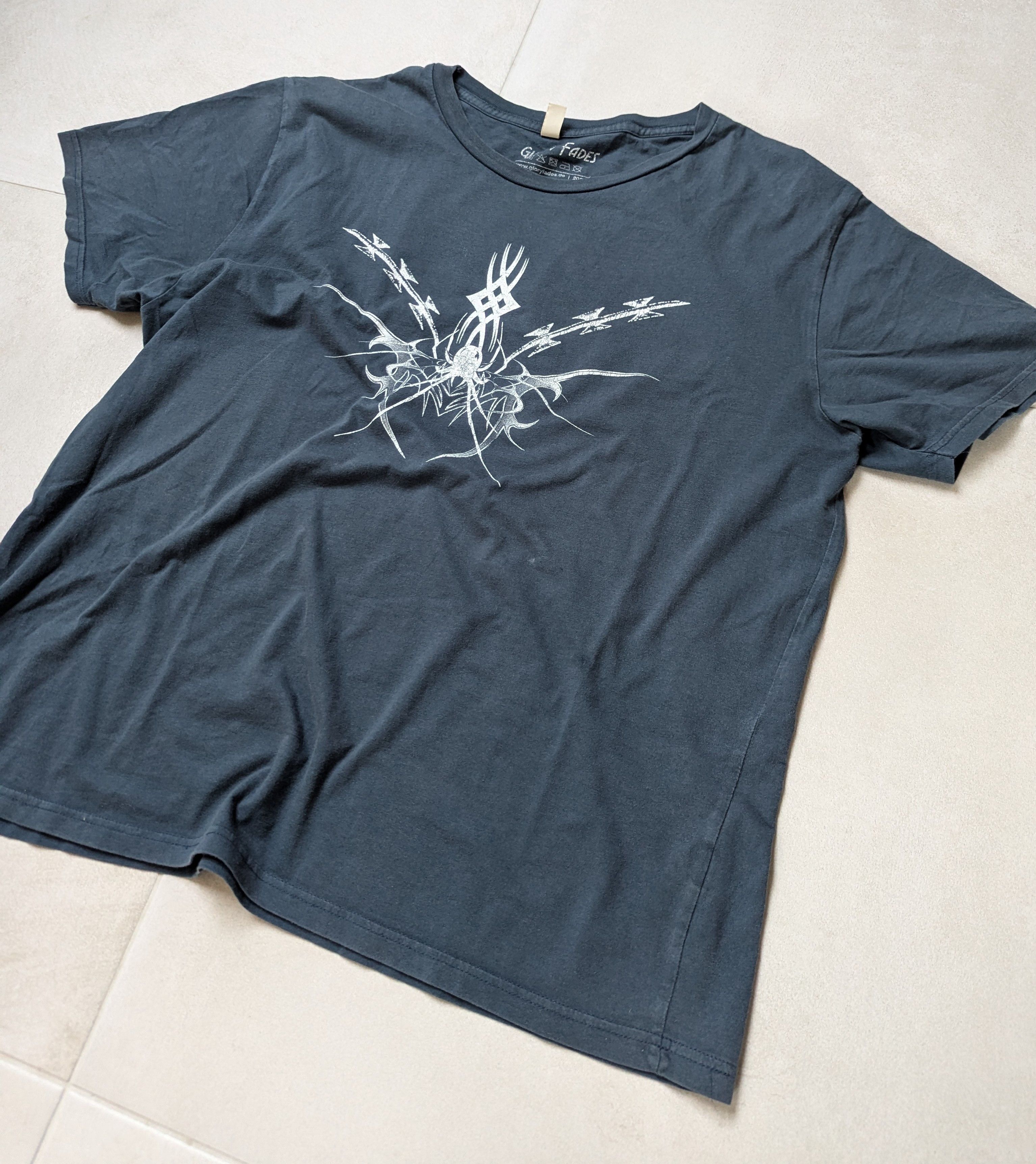 Other Vintage Y2K graphic T-shirt Size US XL / EU 56 / 4 - 3 Thumbnail