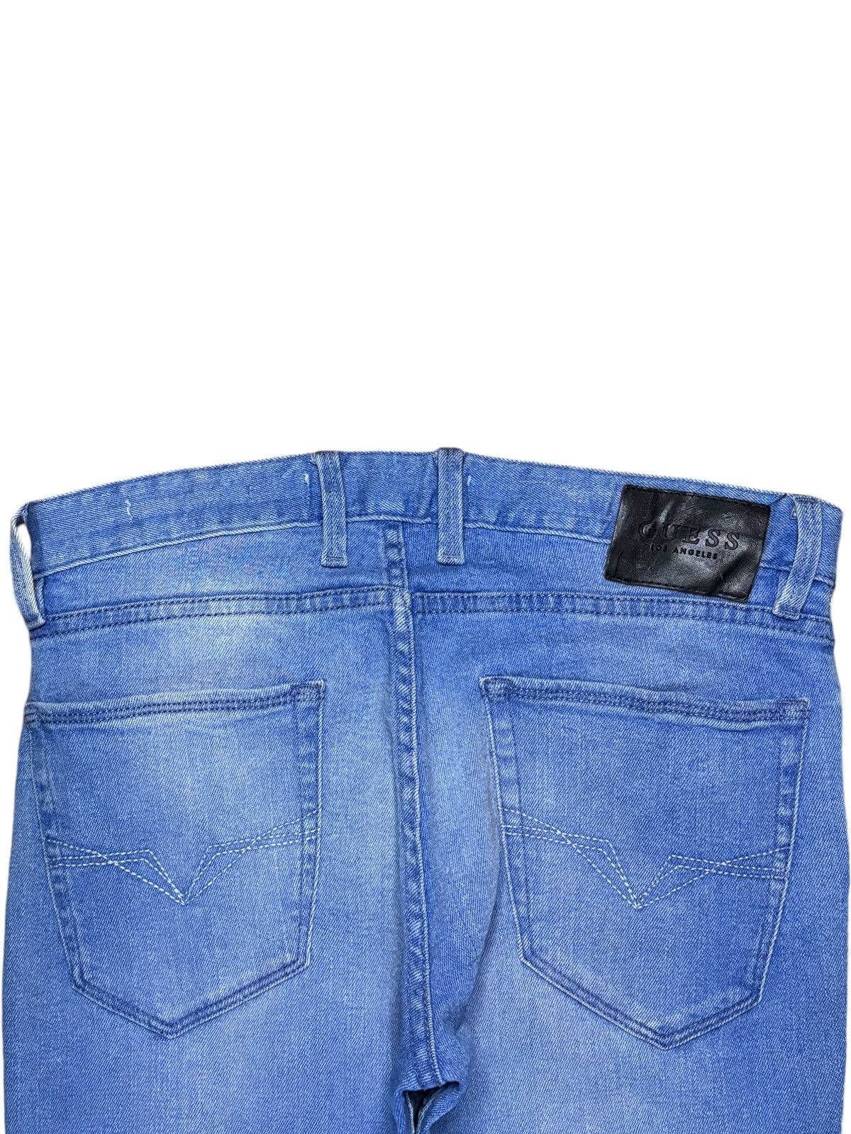 Guess × Vintage Vintage Guess Blue Wash Distressed Ripped Slim Tapered Jeans Size US 33 - 8 Thumbnail