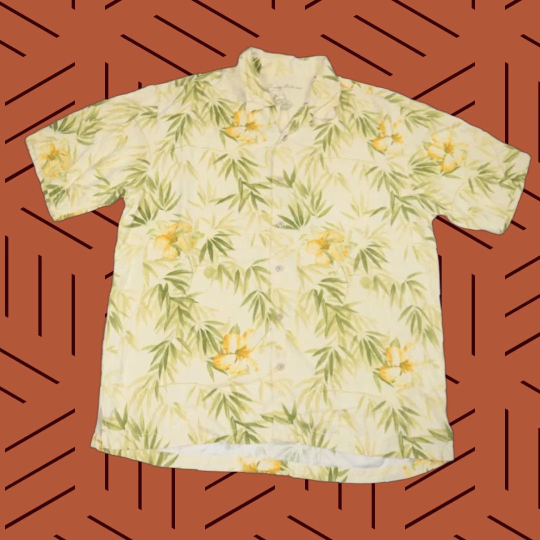 Tommy Bahama TOMMY BAHAMA HAWAIIAN SHIRT MENS XL YELLOW TROPICAL SEA SHELLS 100% SILK SHORT SLEEVE Size US XL / EU 56 / 4 - 1 Thumbnail