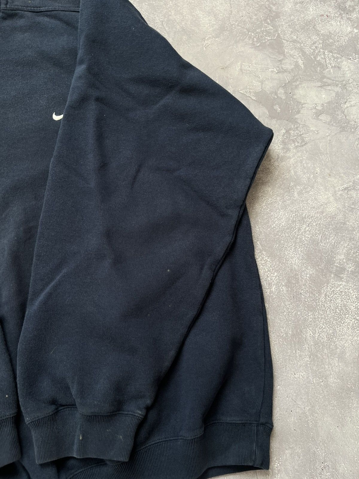 Nike Vintage Nike Sweatshirt Crewneck Boxy Fit Mini Swoosh 90s Size US L / EU 52-54 / 3 - 7 Thumbnail